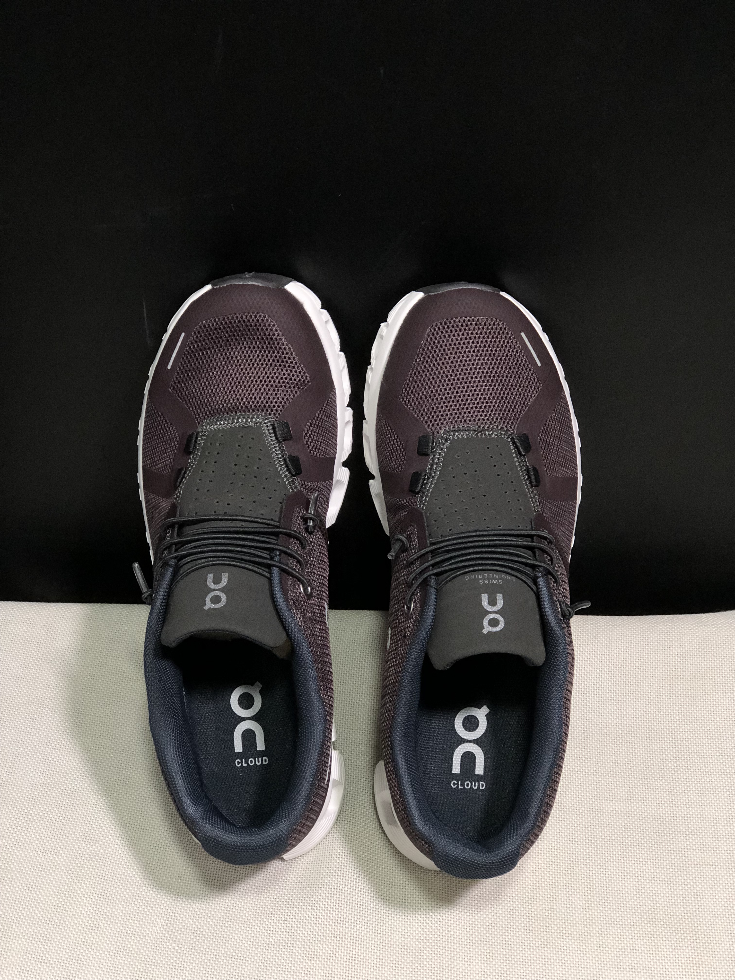 On Running Cloud 5 Lightweight Running Shoes Mulberry Purple/Solar Eclipse Black