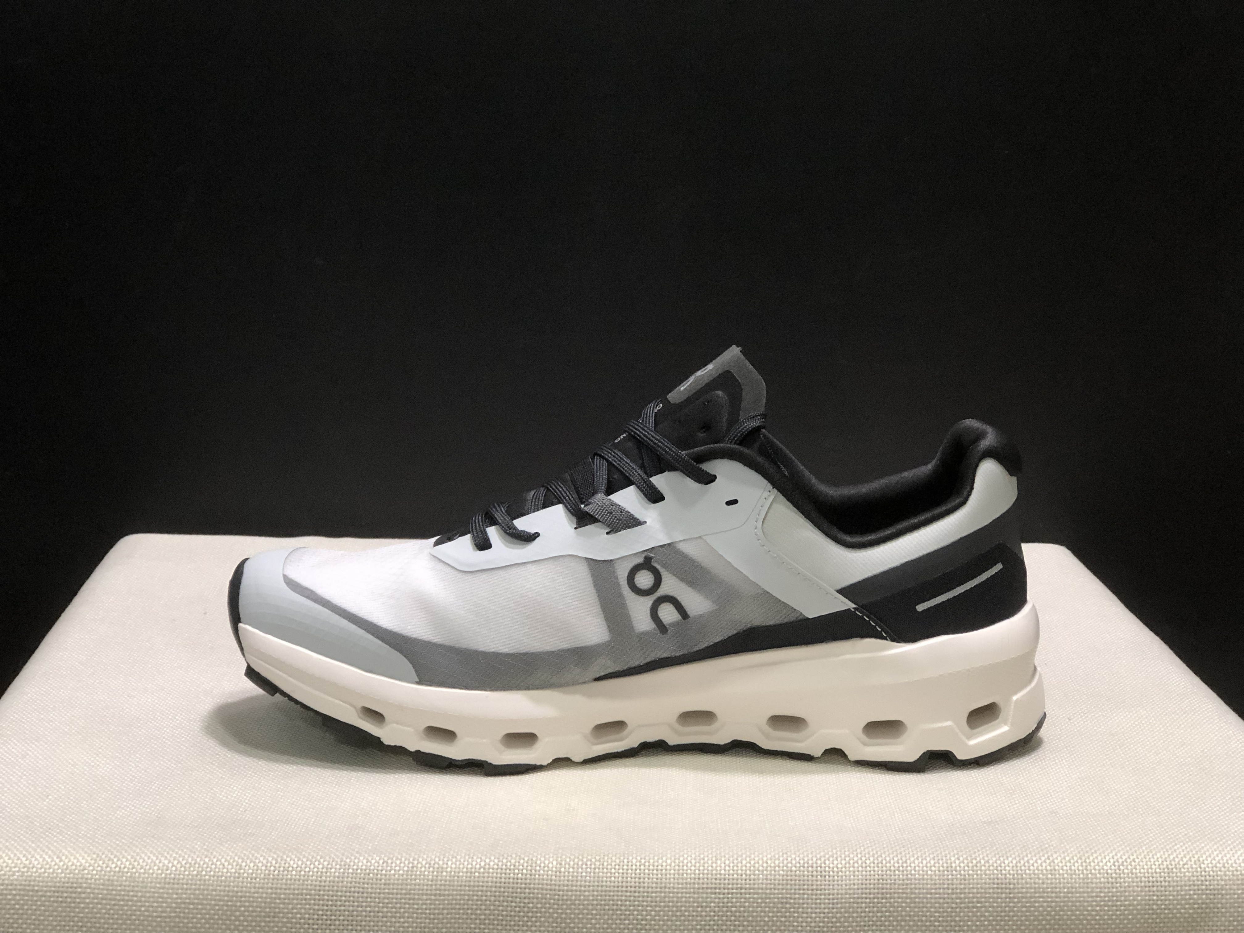 On Running Cloudvista 2 Waterproof Trail Running Shoes Black/White/Haze Blue