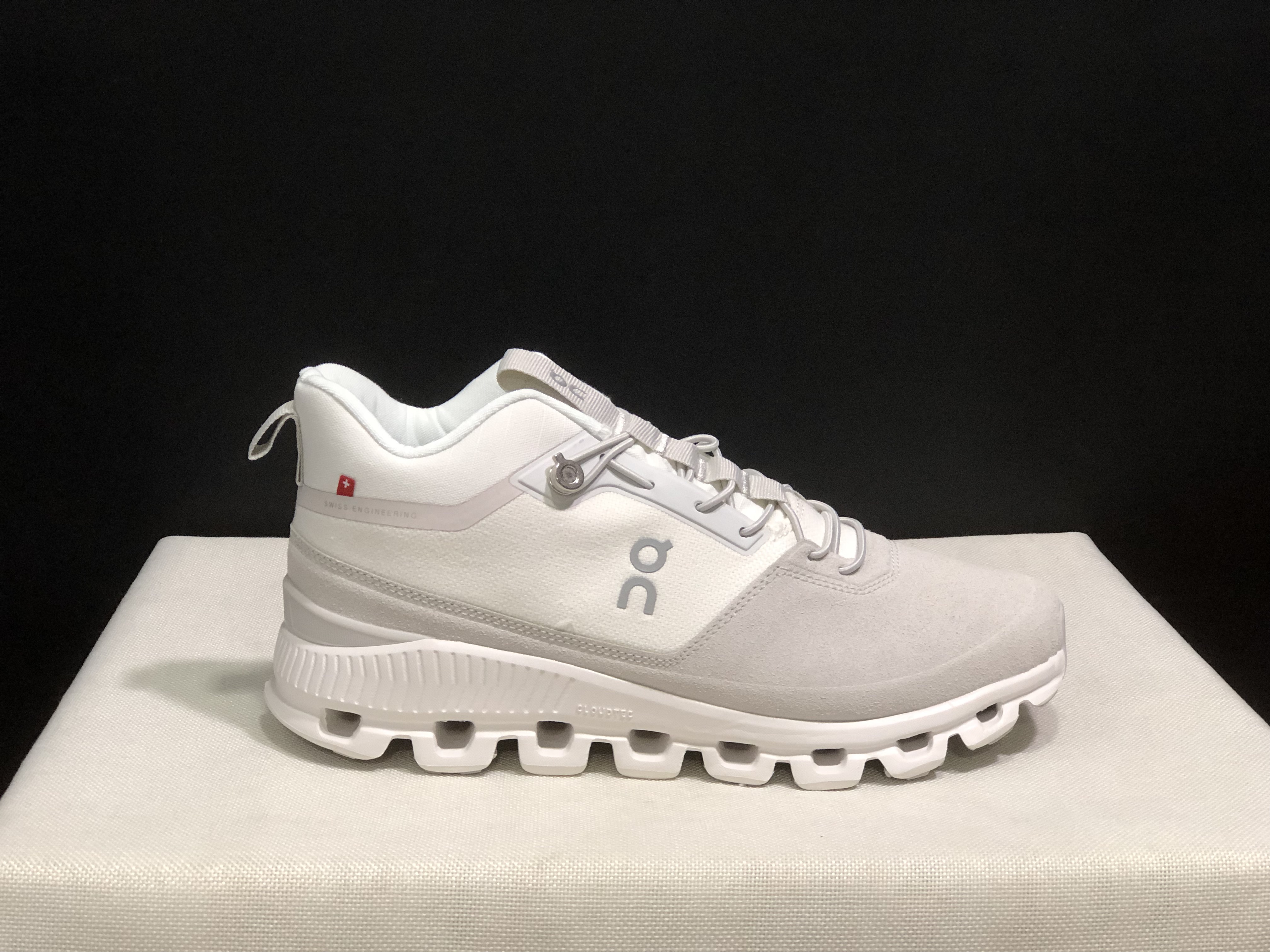 On Running Cloud Hi Edge Outdoor Training Running Shoes White/Ivory