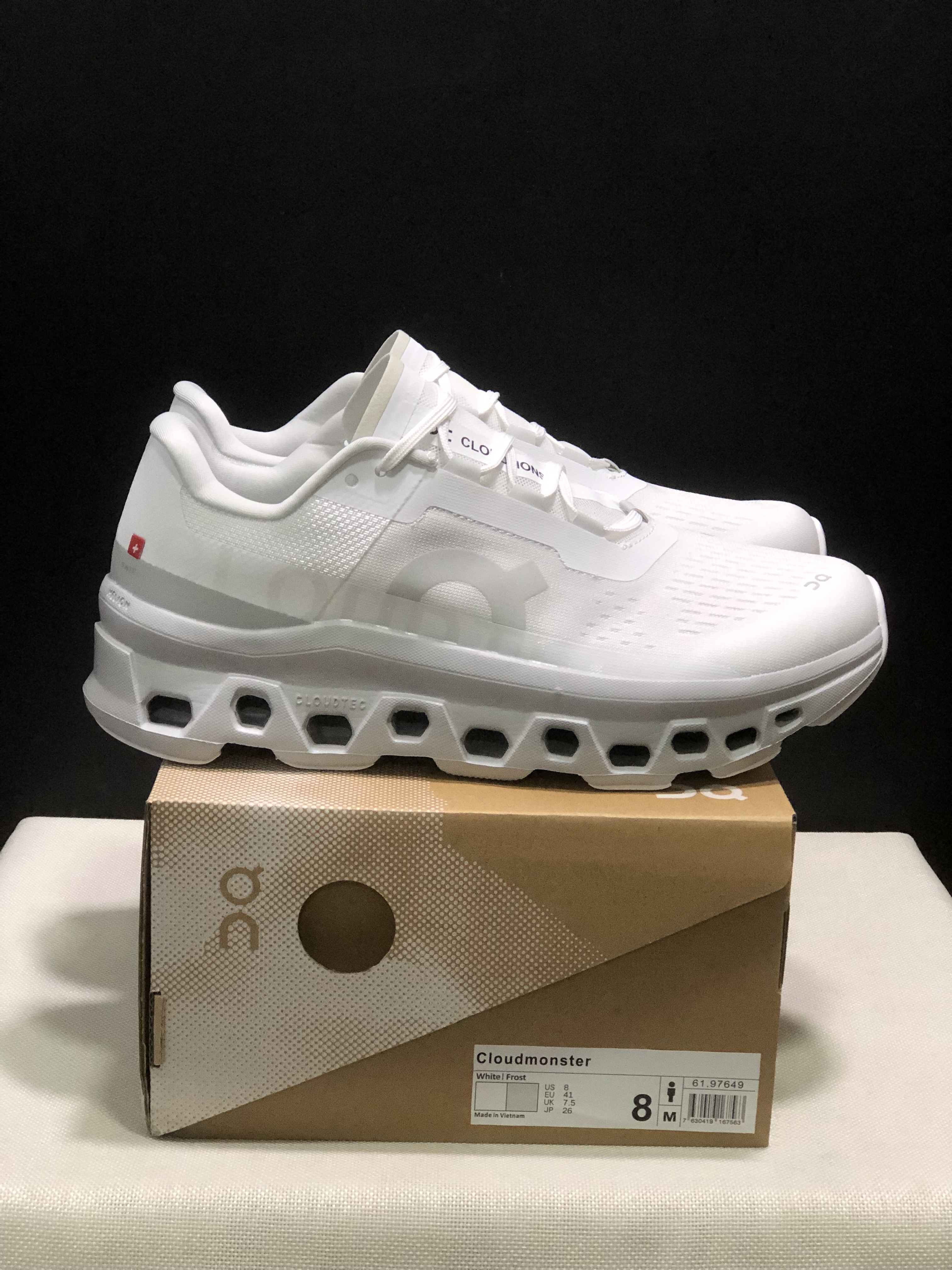 On Running Cloudmonster Anti-Slip Running Shoes White/Frost