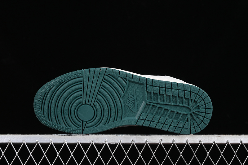 Nike Air Jordan 1 Low OG SP Travis Scott Fragment Design LV Grey White Sneakers