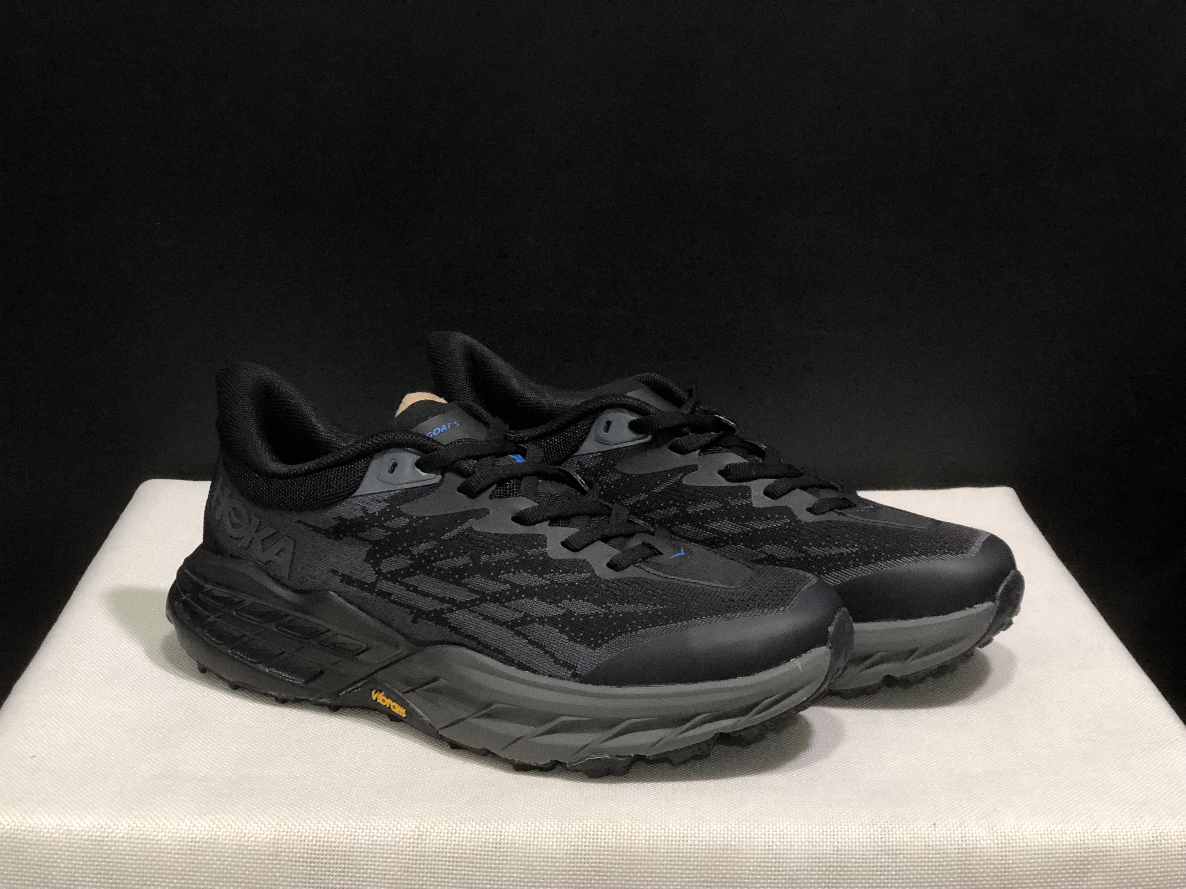 Hoka One One Speedgoat 5 Trail Running Shoes Sneakers Black