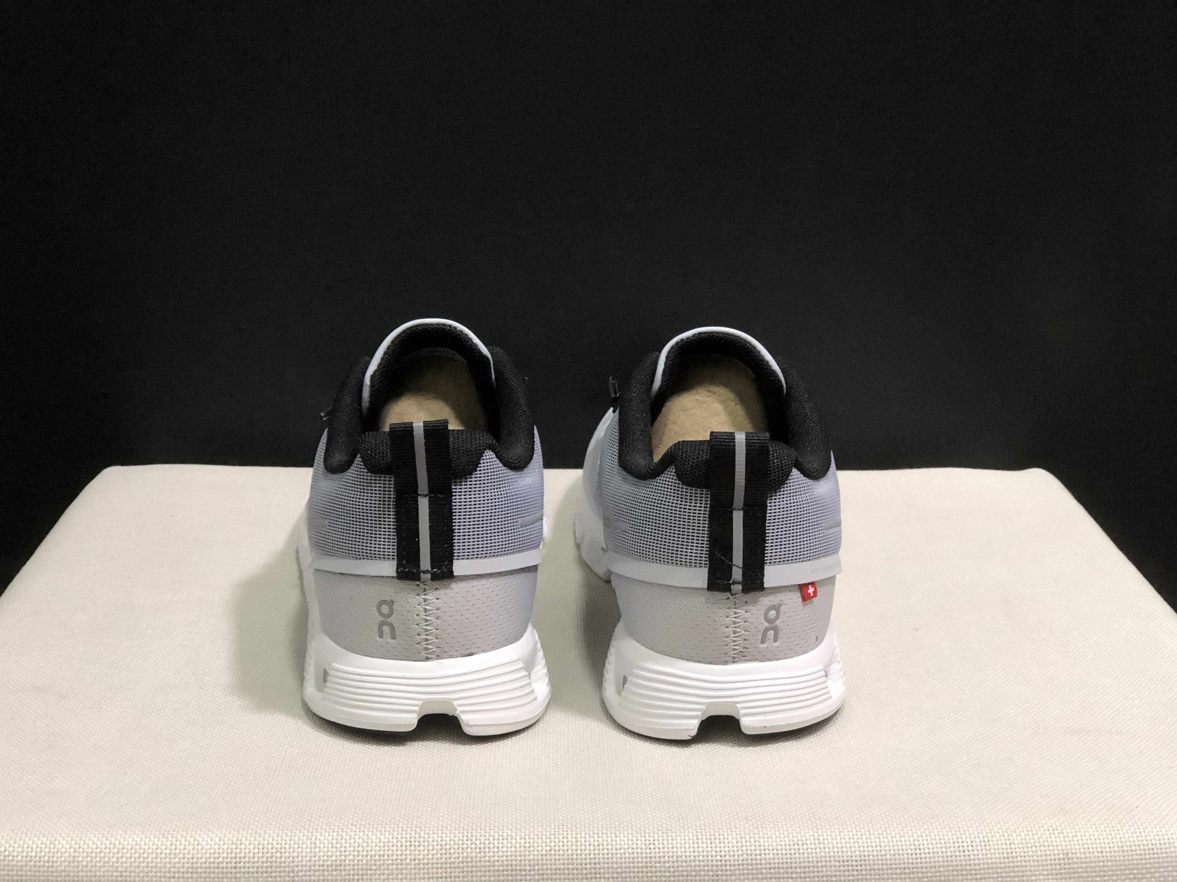 On Running Cloud 5 Lightweight Running Shoes Grey