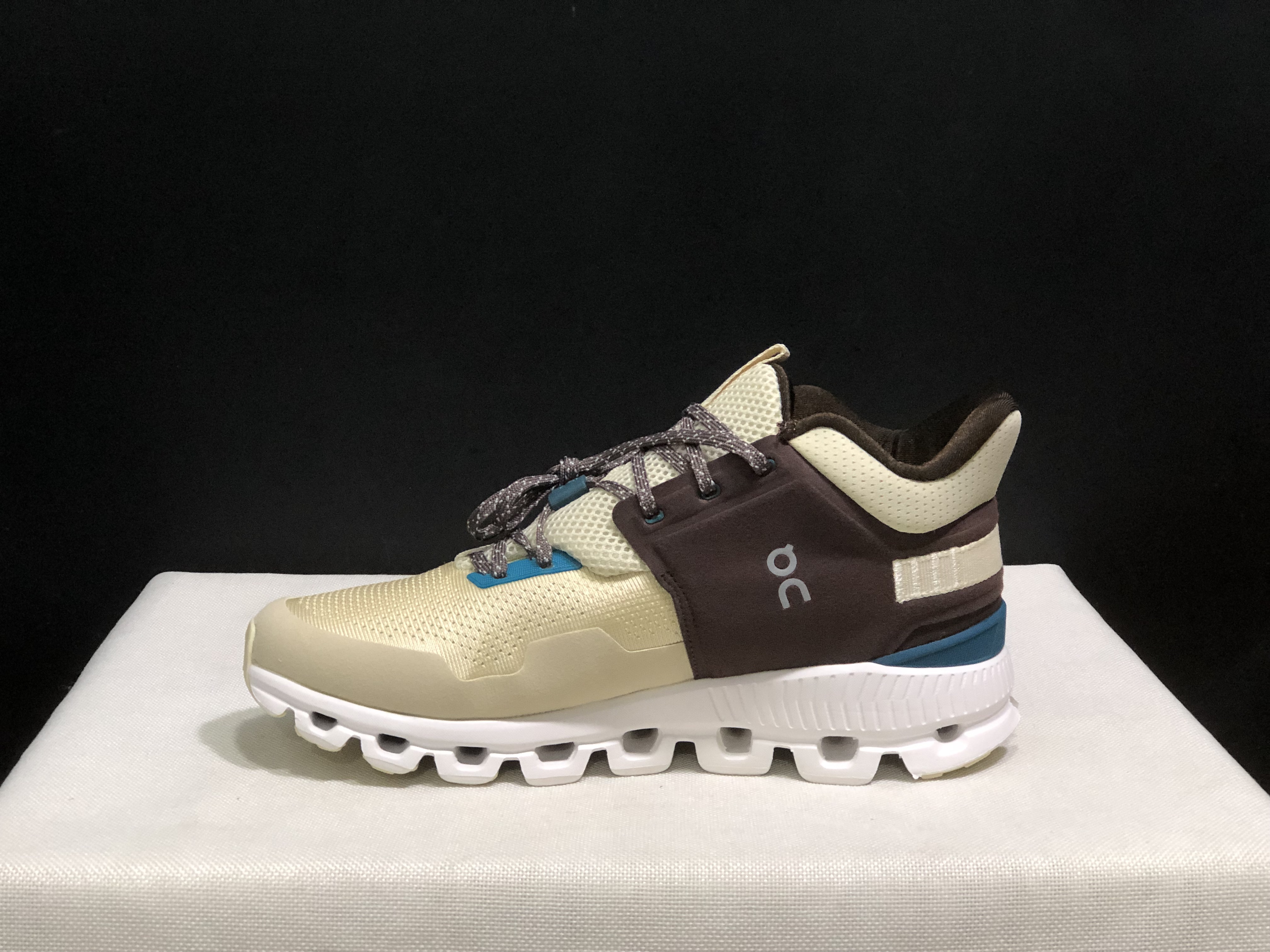 On Running Cloud Hi Edge Outdoor Training Running Shoes Brown/Khaki