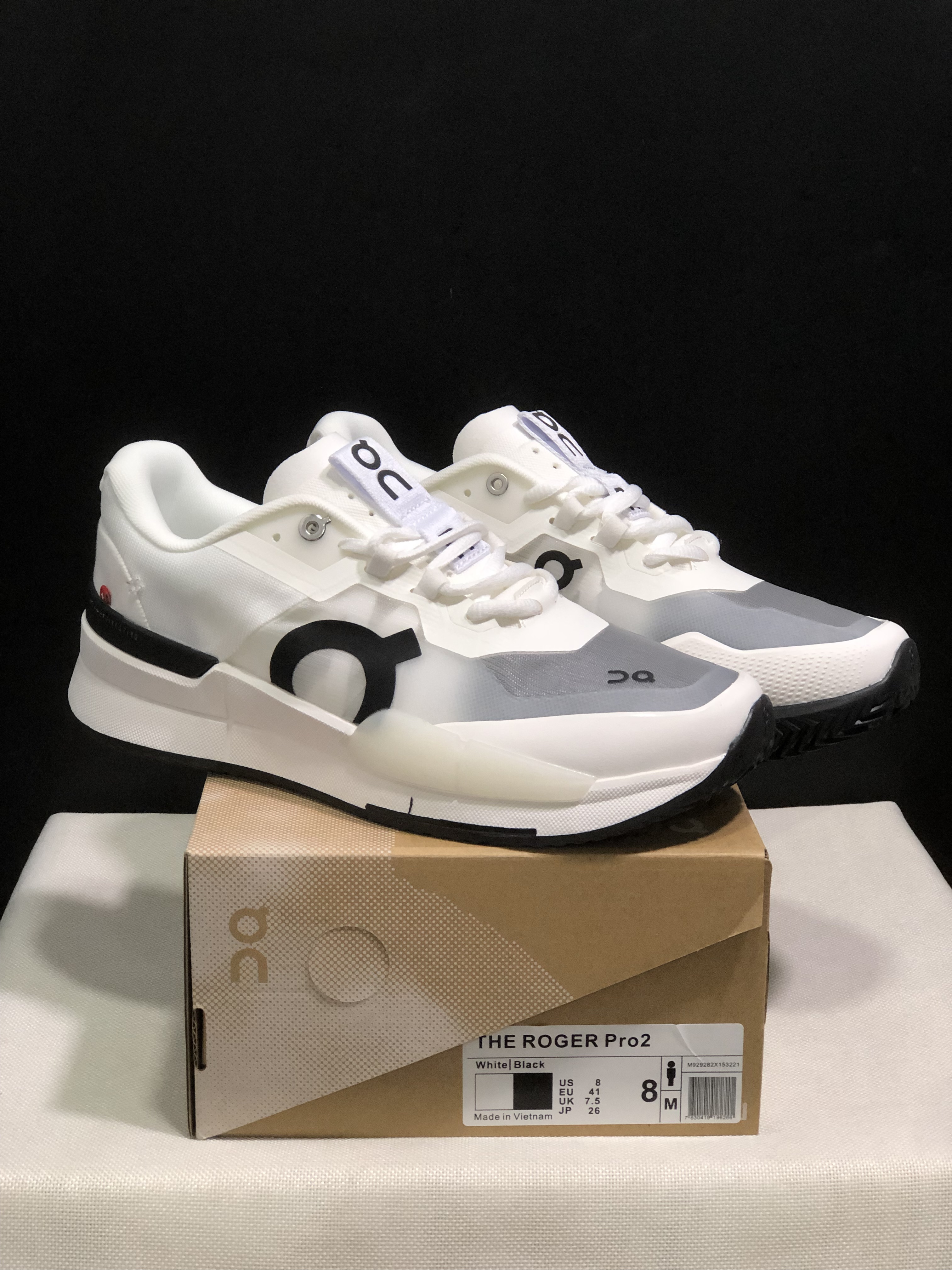 On Running The Roger Pro 2 Breathable Mesh Training Running Shoes White/Black