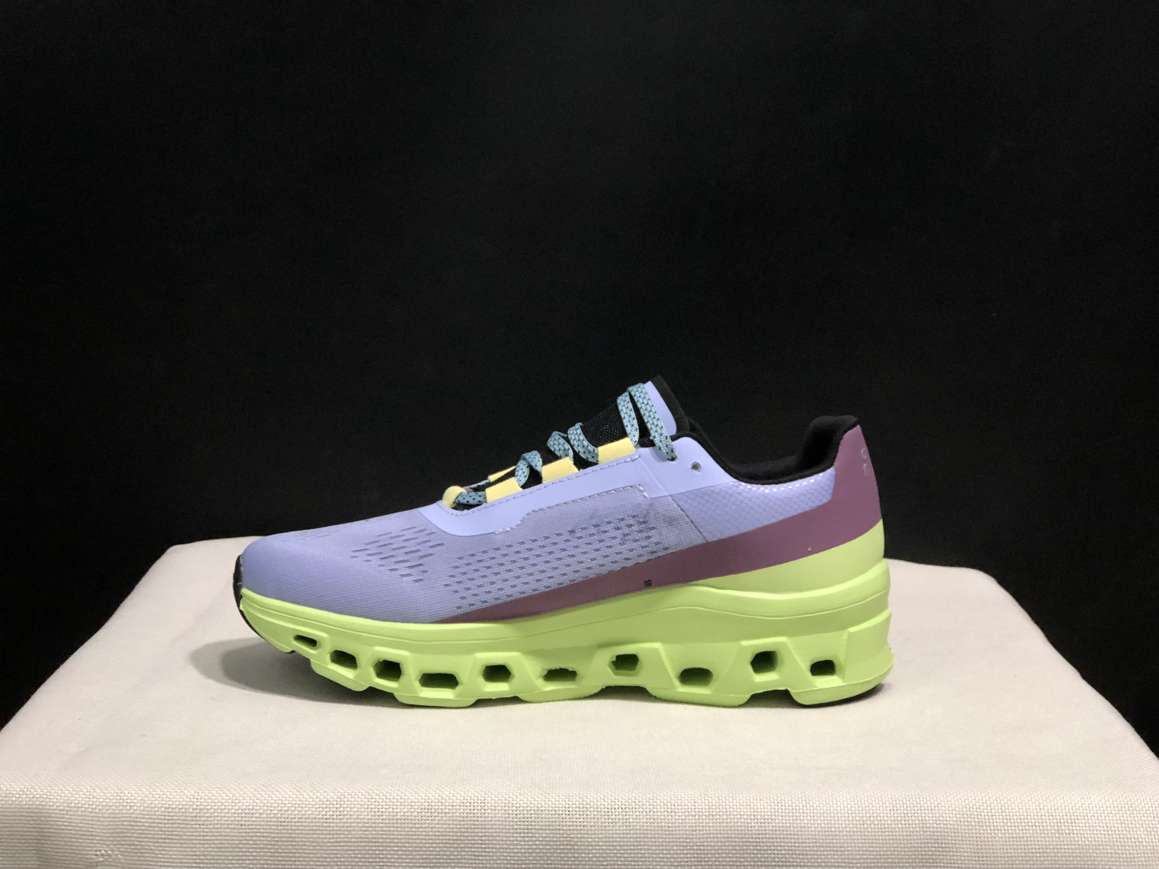 On Running Cloudmonster Anti-Slip Running Shoes Light Purple/Green