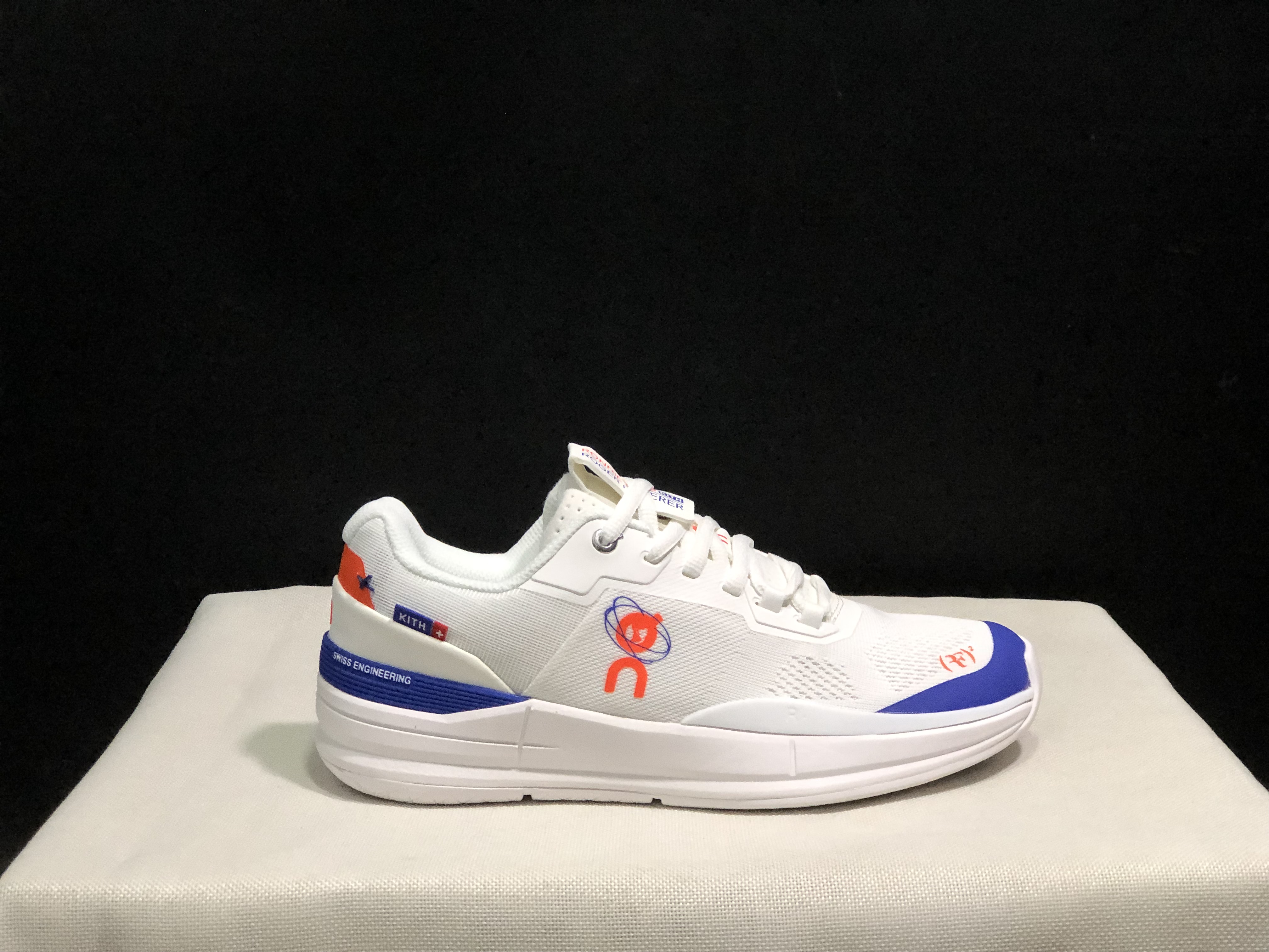 On Running The Roger Rro Durable And Breathable Tennis Shoes White/Royal