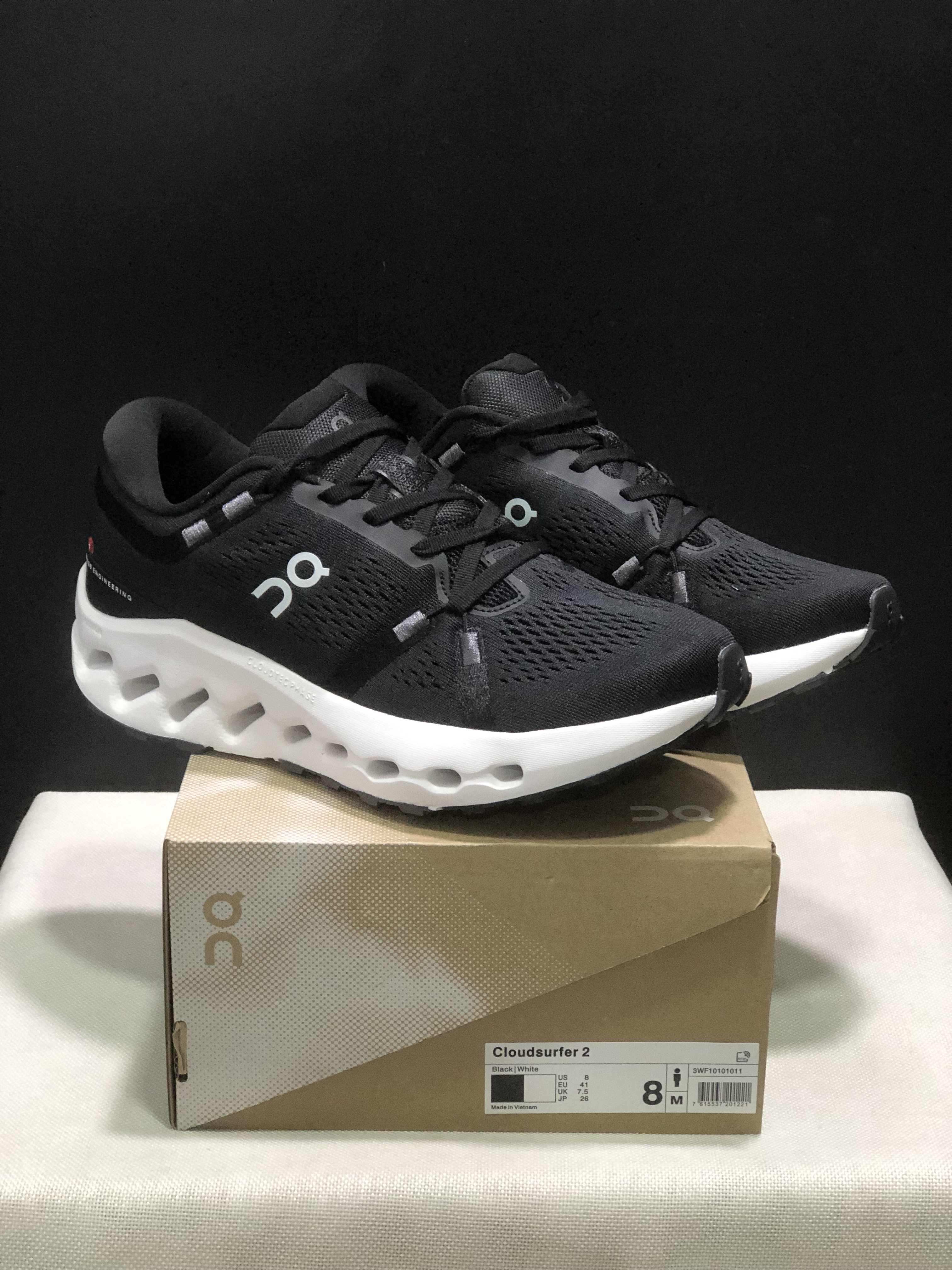 On Running Cloudsurfer 2 Casual Running Shoes Black/White