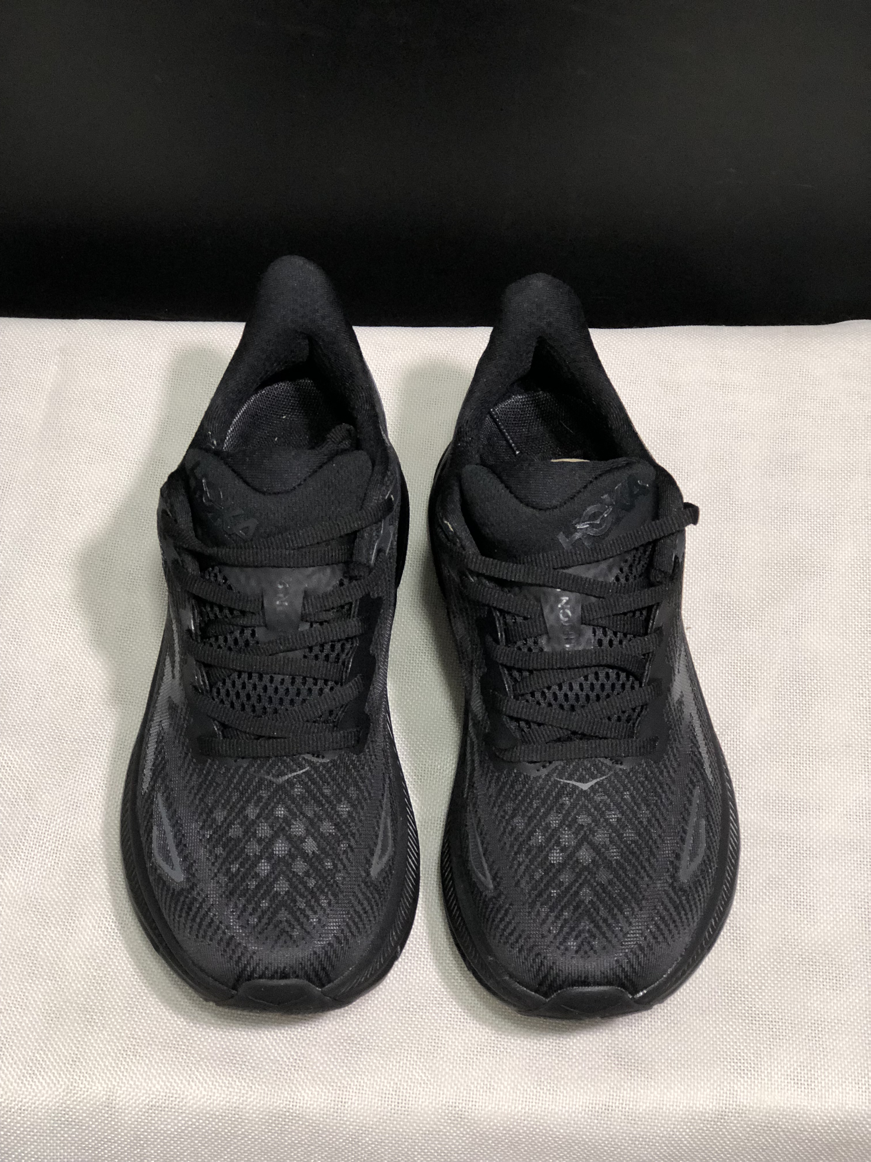 Hoka One One Clifton 9 Black Running Shoes Athletic Shoes Sneakers