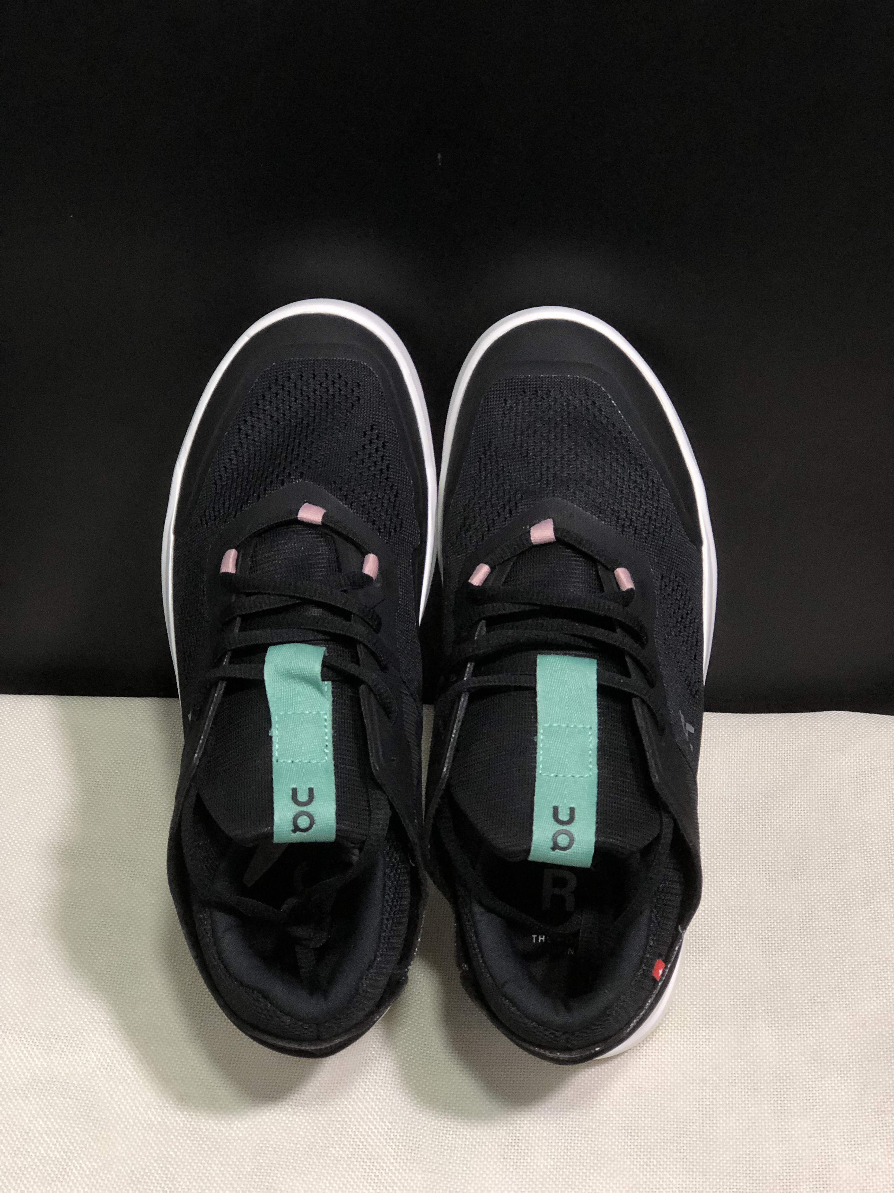 On Running The Roger Spin Breathable Mesh Sneakers Black