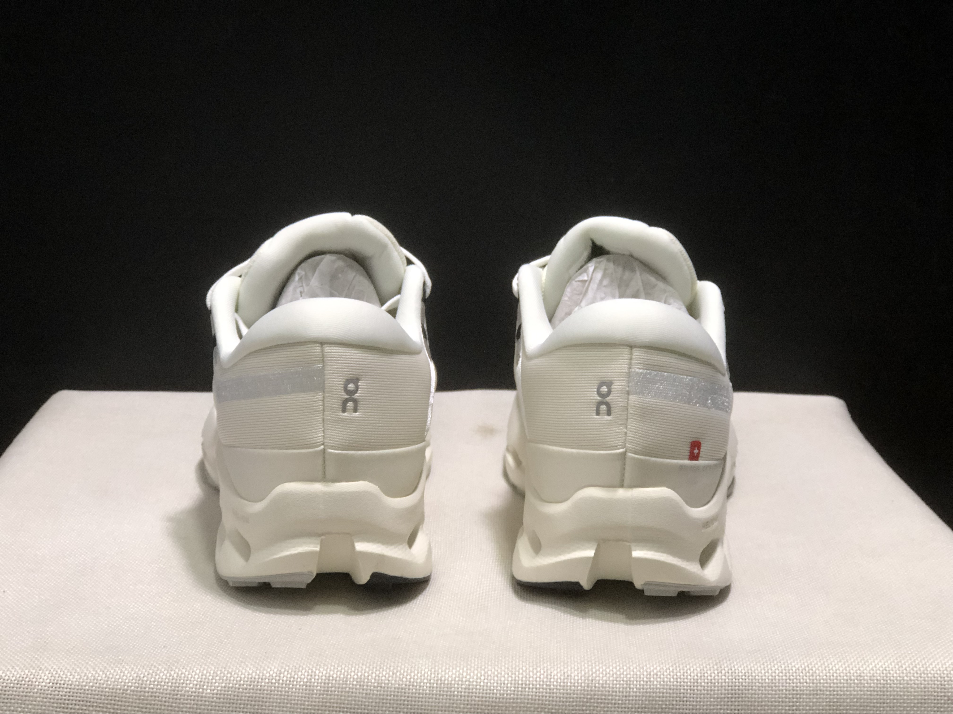 On Running Cloudsurfer 2 Casual Running Shoes Iovry