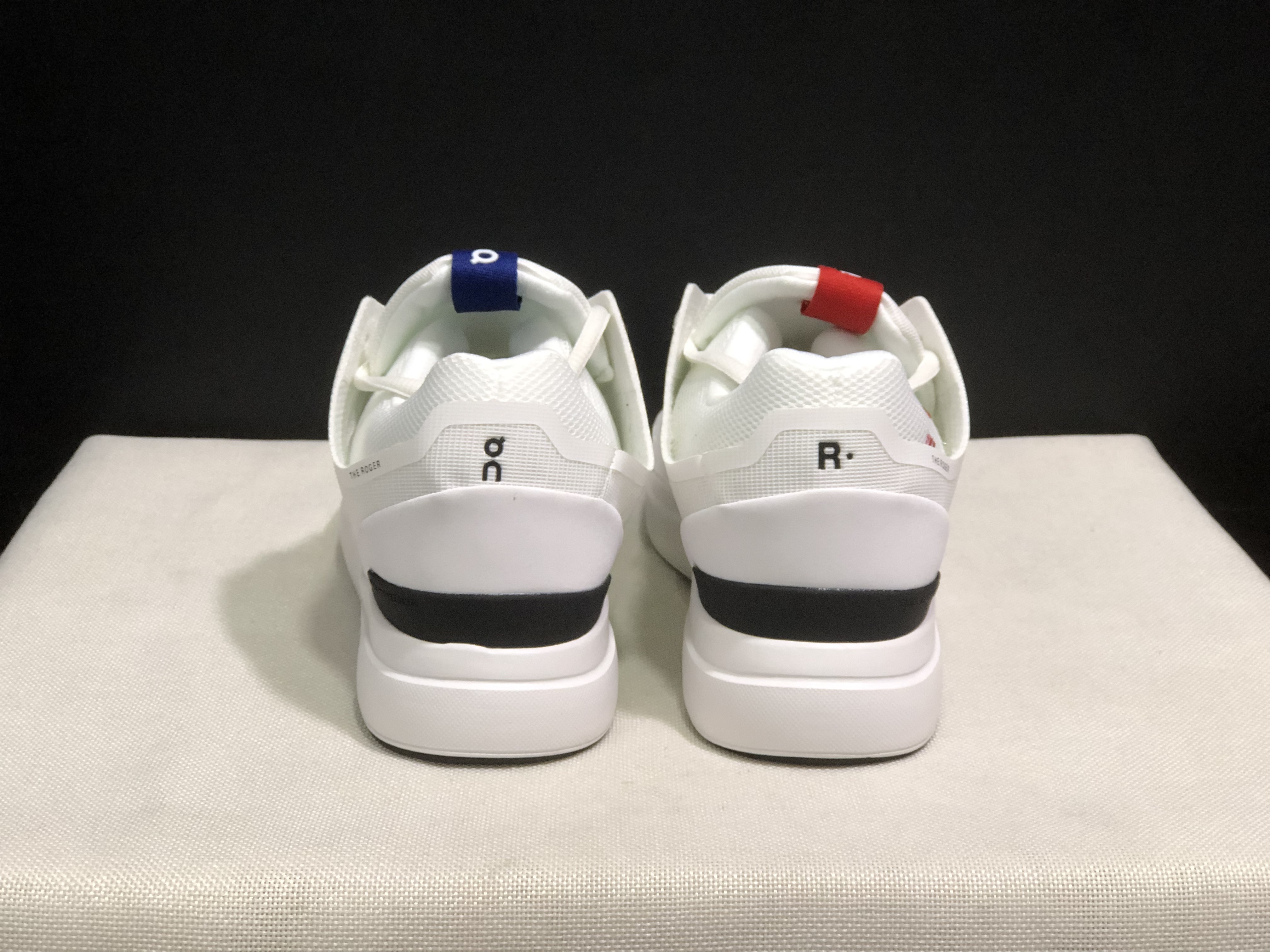 On Running The Roger Spin Breathable Mesh Sneakers Blue/Red/White