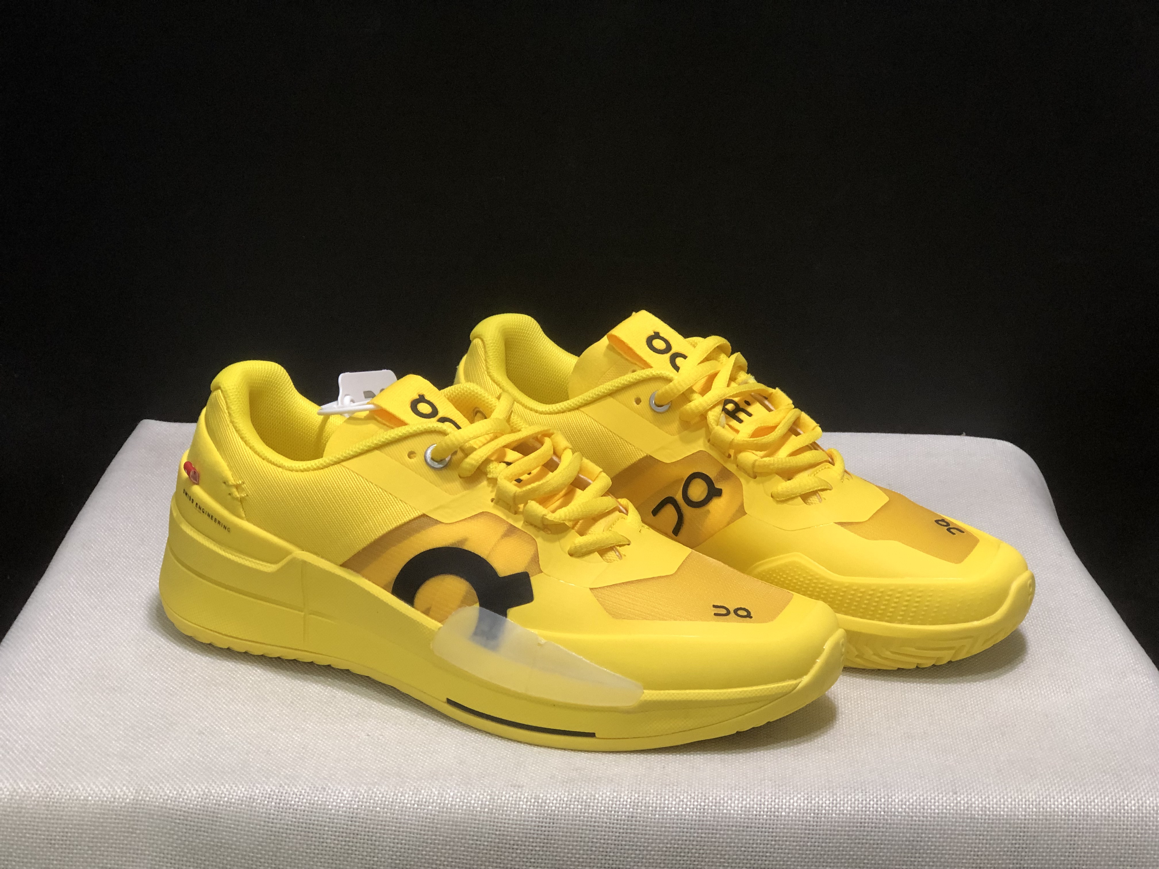 On Running The Roger Pro 2 Breathable Mesh Training Running Shoes Yellow