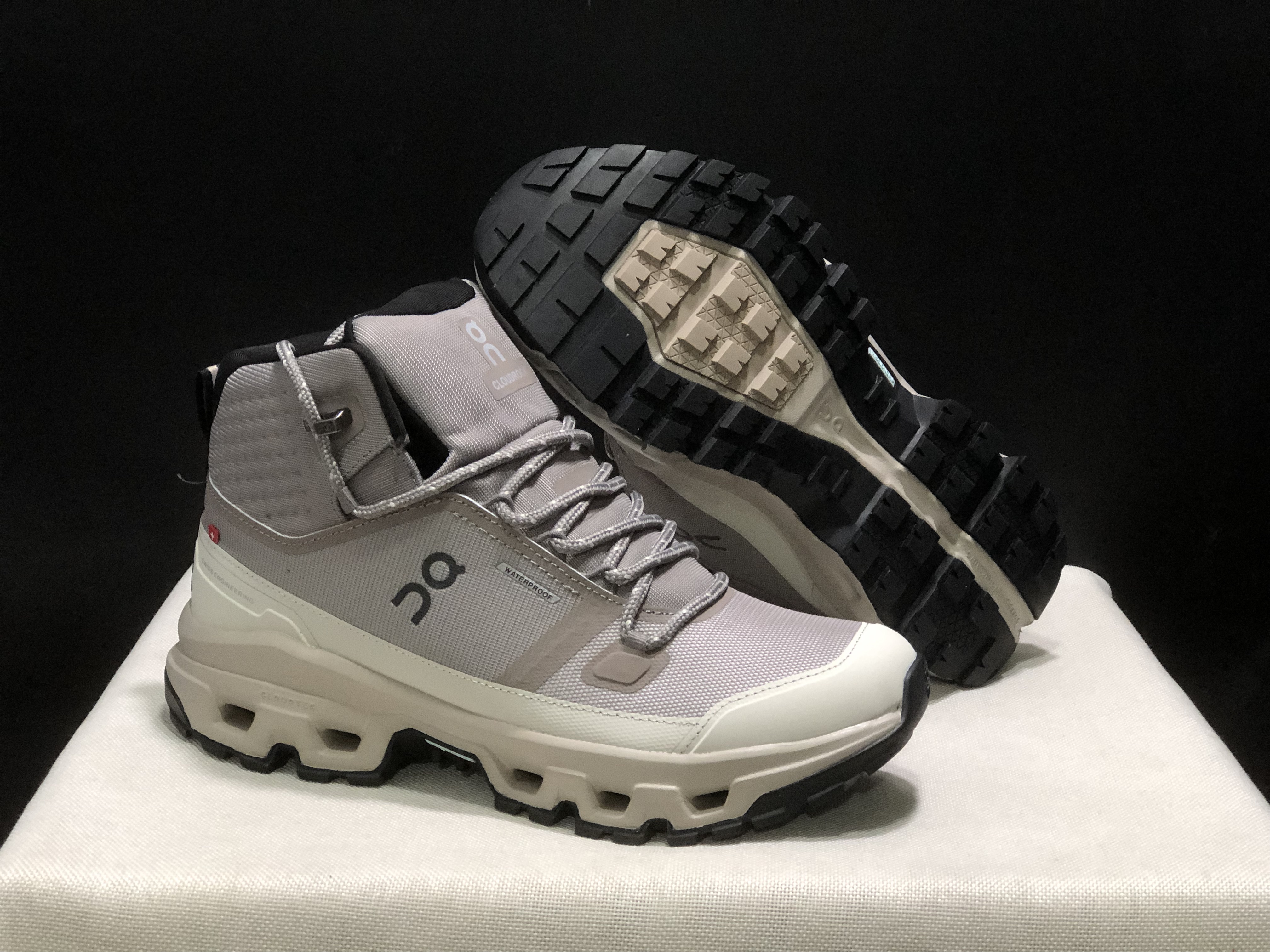 On Running Cloudrock Mid WP High-Top Hiking Shoes Cinder/Desert