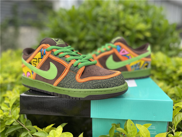 Nike SB Dunk Low De La Soul 2015 Baroque Brown Sneakers