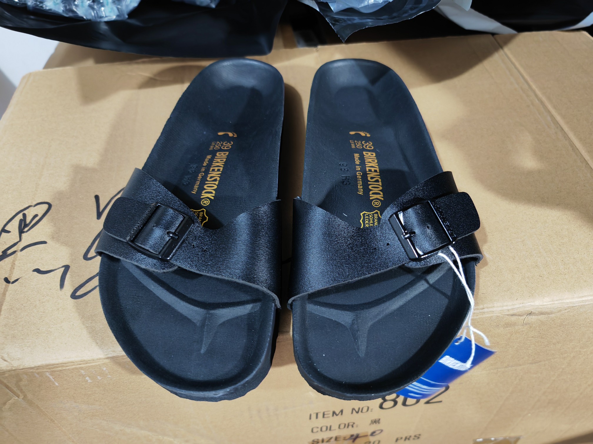 Birkenstock Single Button Pure Black Matte Leather Slippers