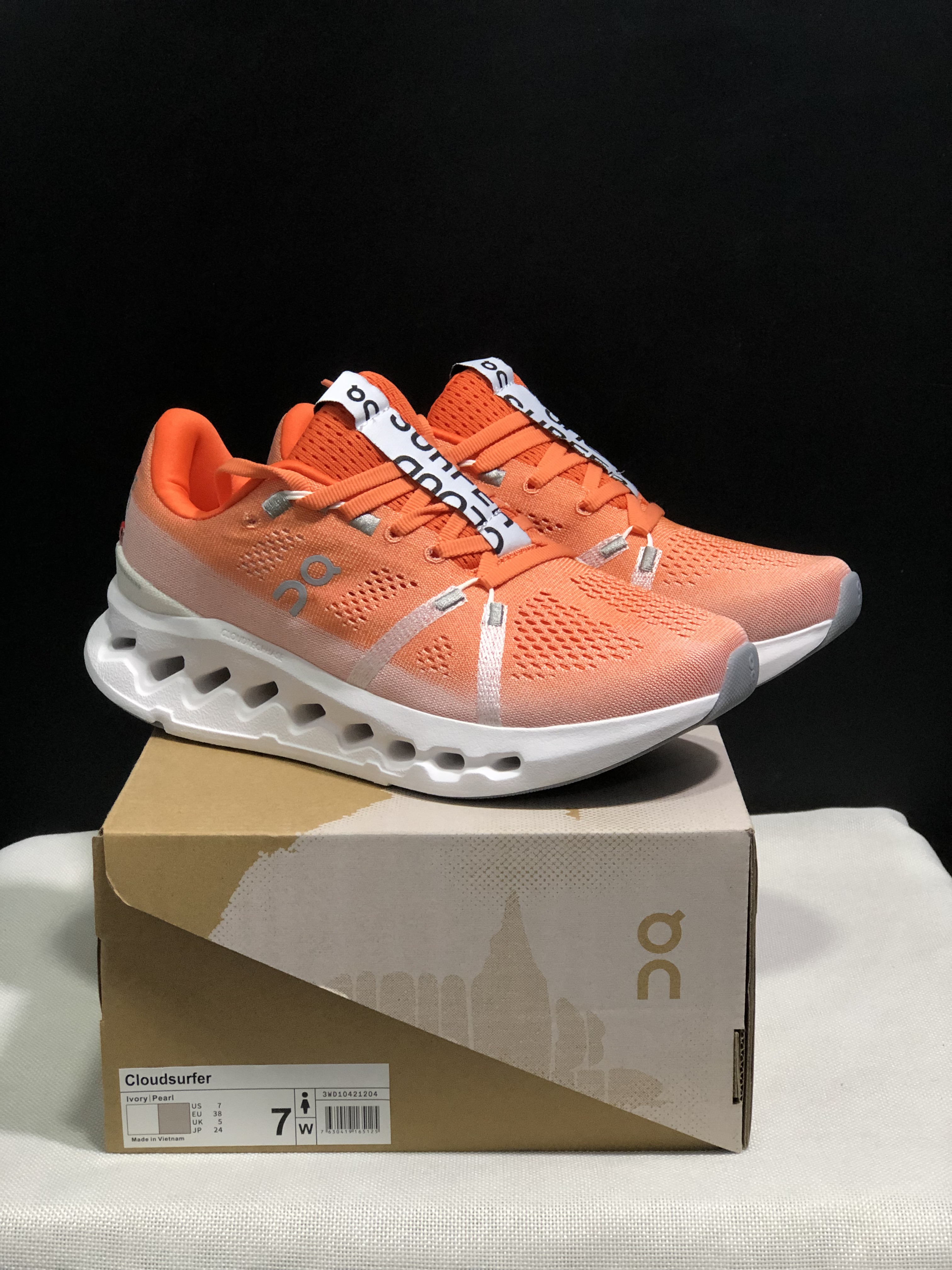 On Running Cloudsurfer Training Anti-Slip Running Shoes Orange/White