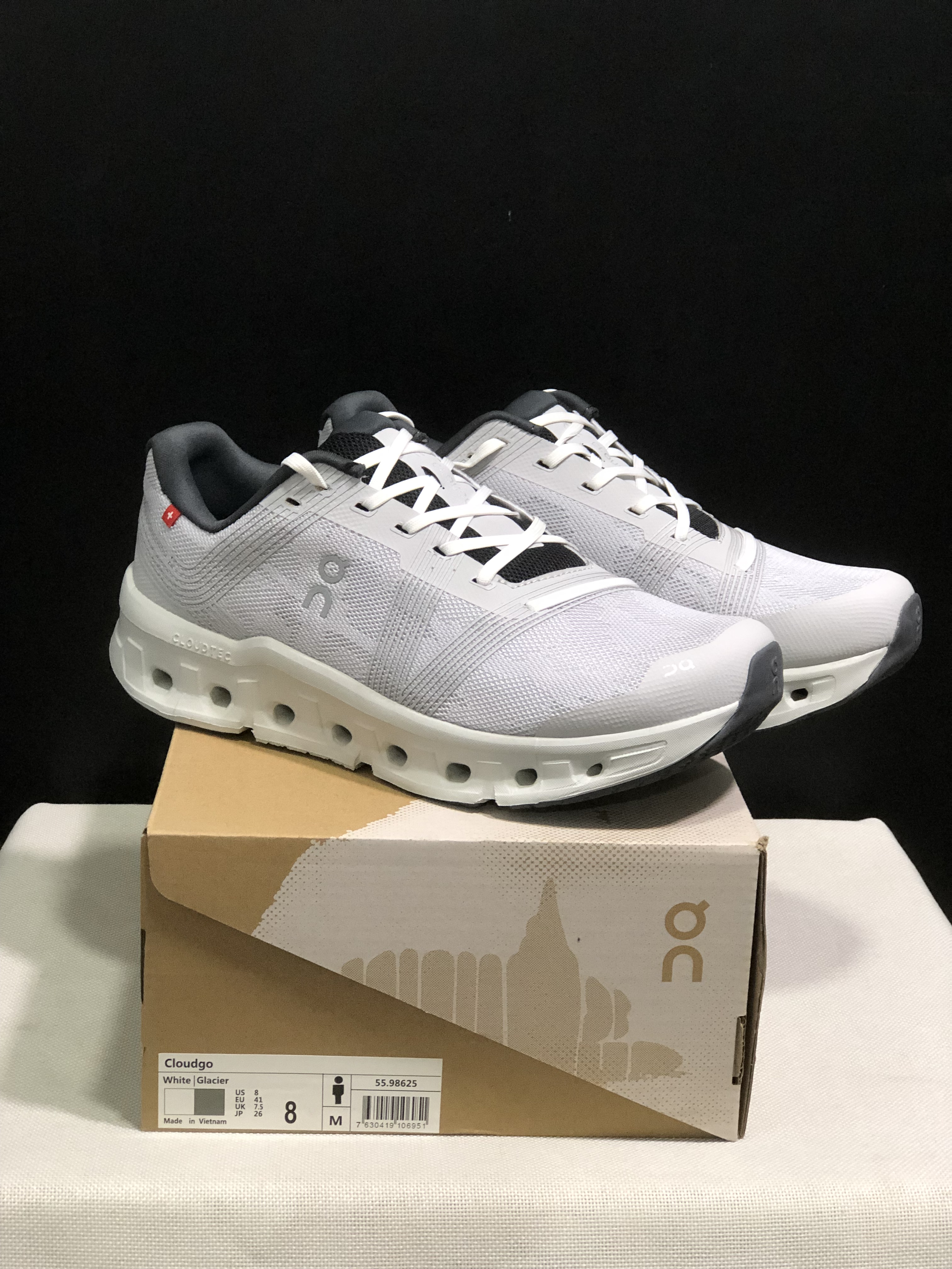 On Running Cloudgo Comfortable And Lightweight Running Shoes White/Glacier