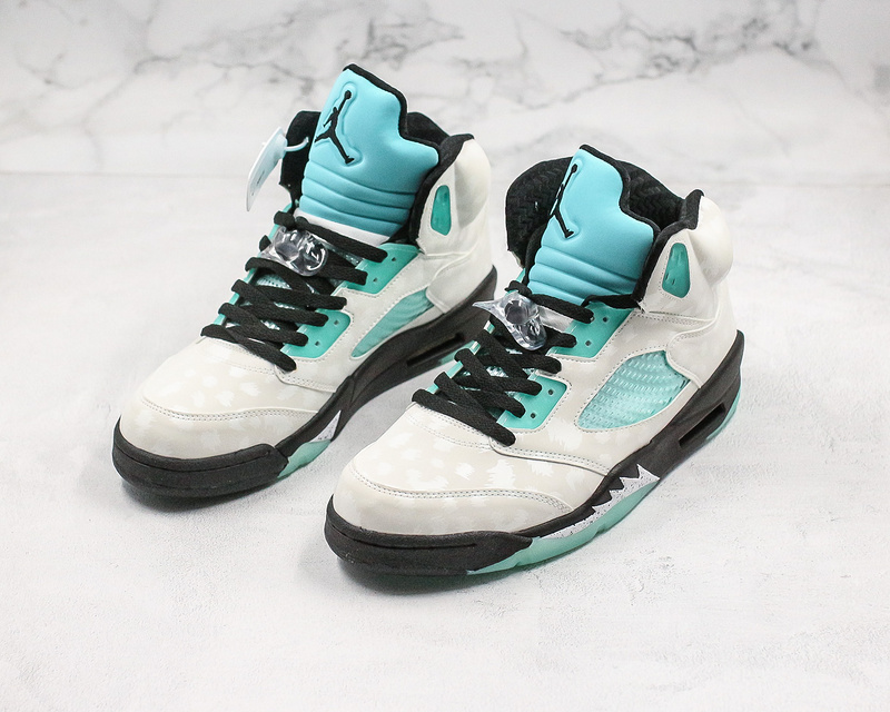 Nike Air Jordan 5 Retro White Island Green Sneakers
