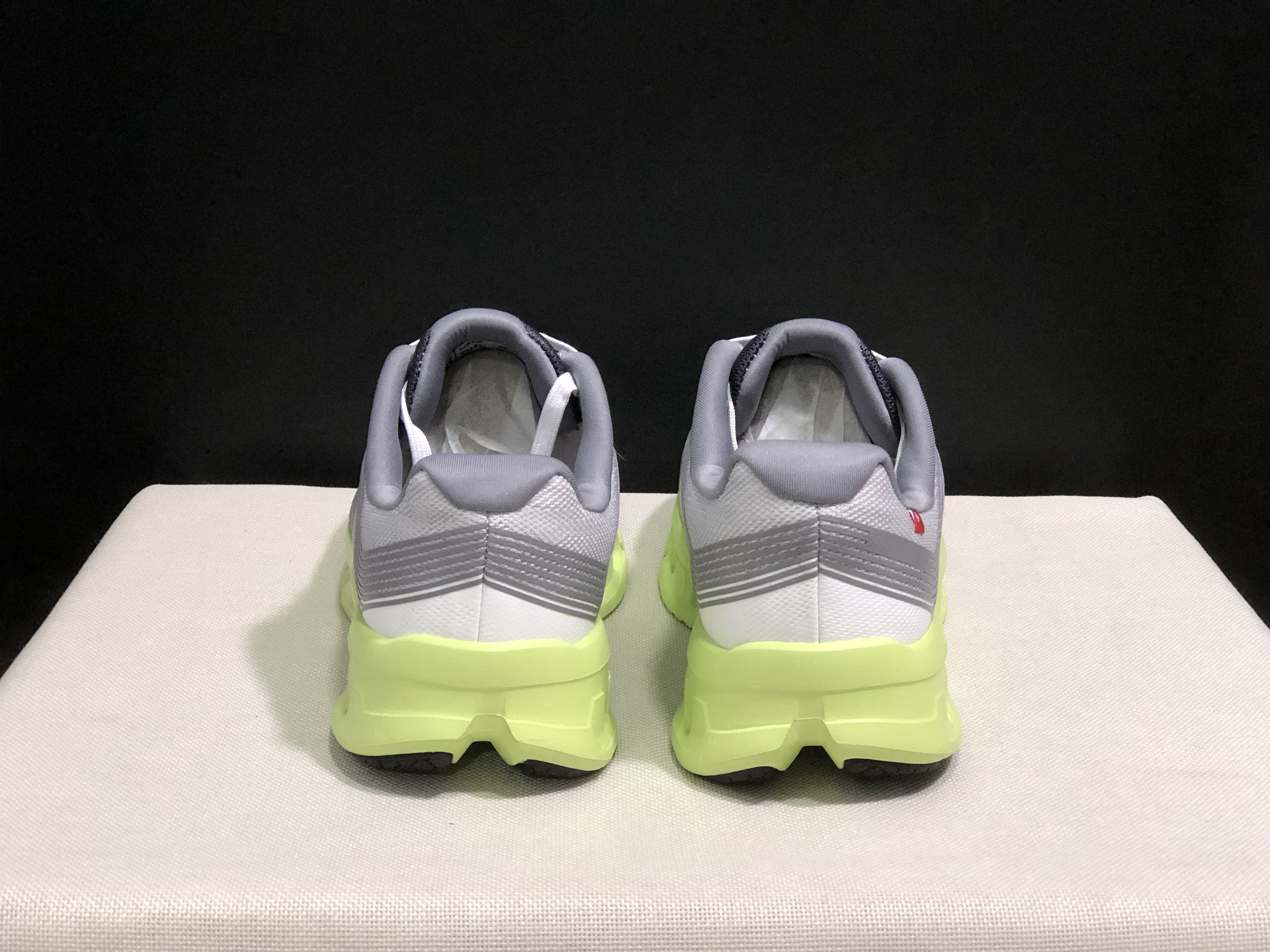 On Running Cloudgo Comfortable And Lightweight Running Shoes Frost/Hay