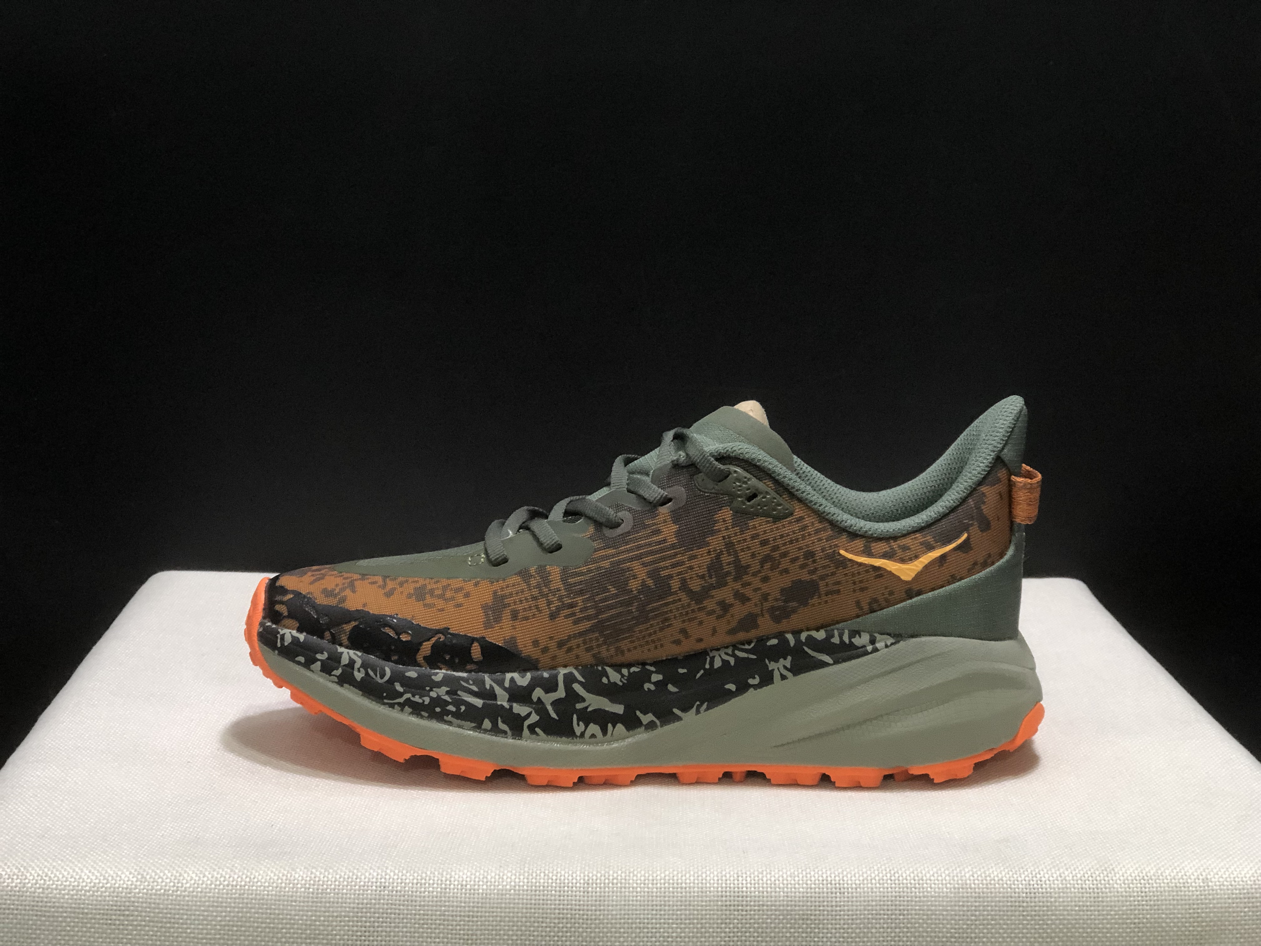 Hoka One One Speedgoat 6 Trail Running Shoes Sneakers Brown