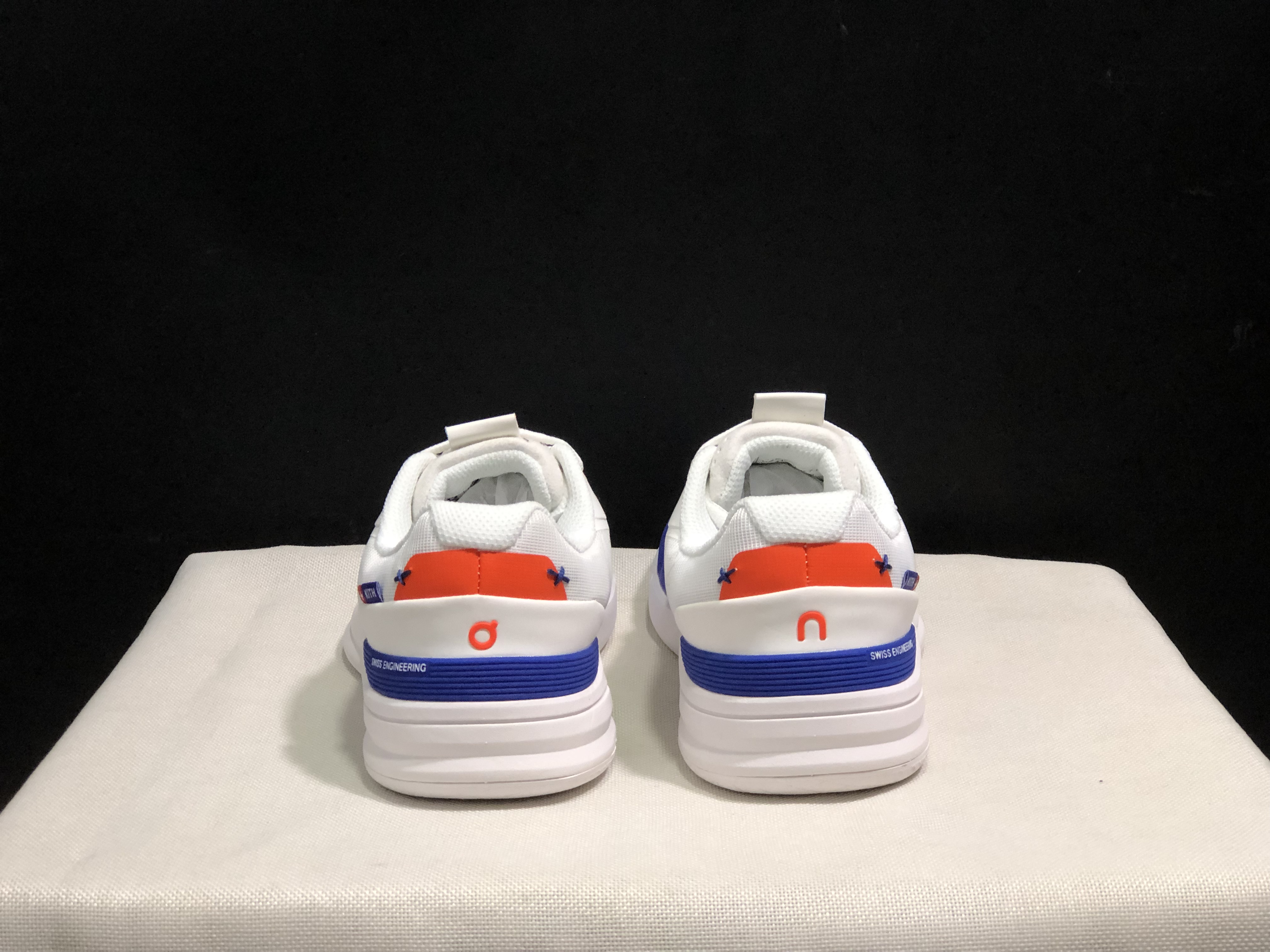 On Running The Roger Rro Durable And Breathable Tennis Shoes White/Royal