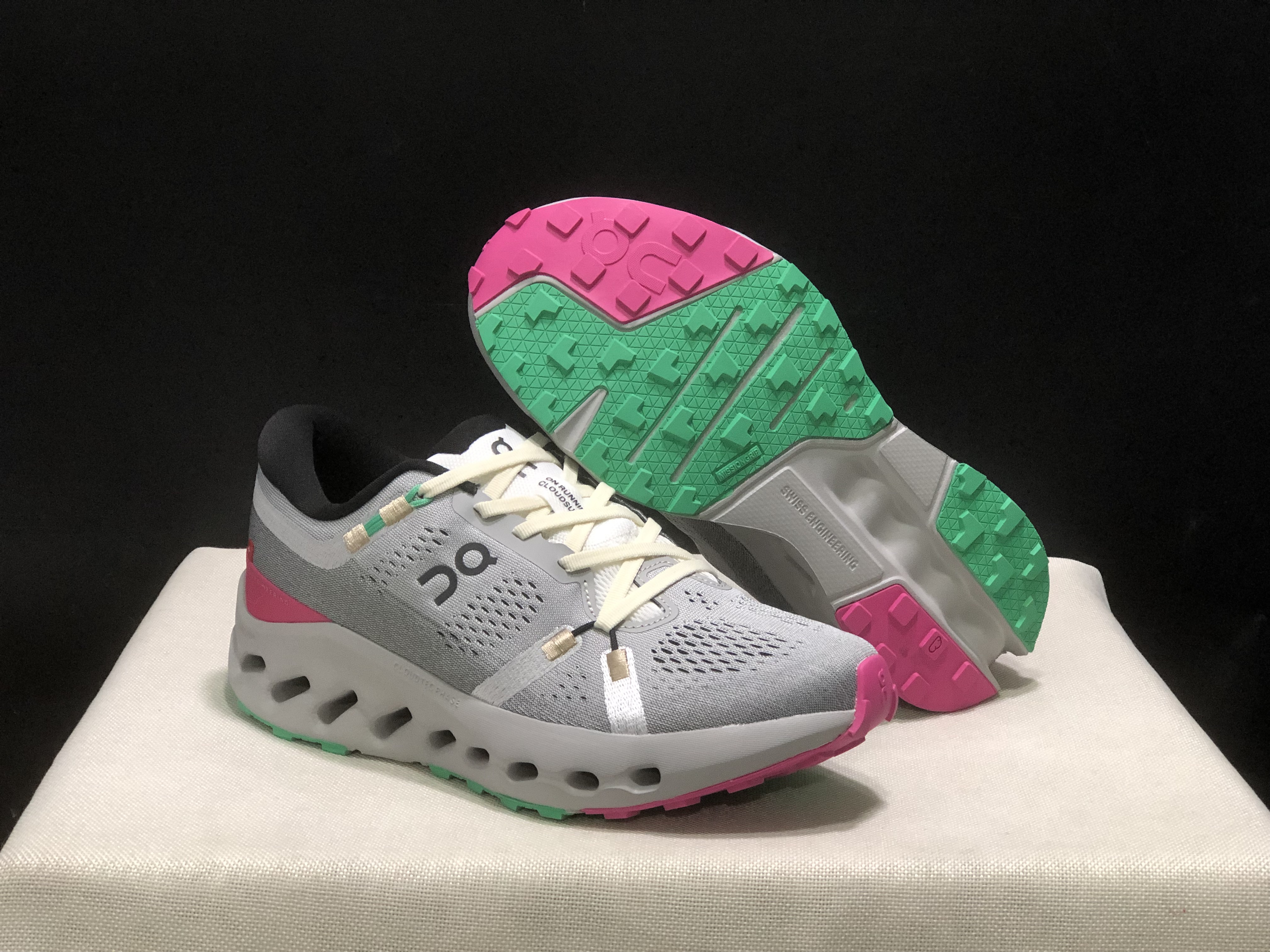 On Running Cloudsurfer 2 Casual Running Shoes Grey