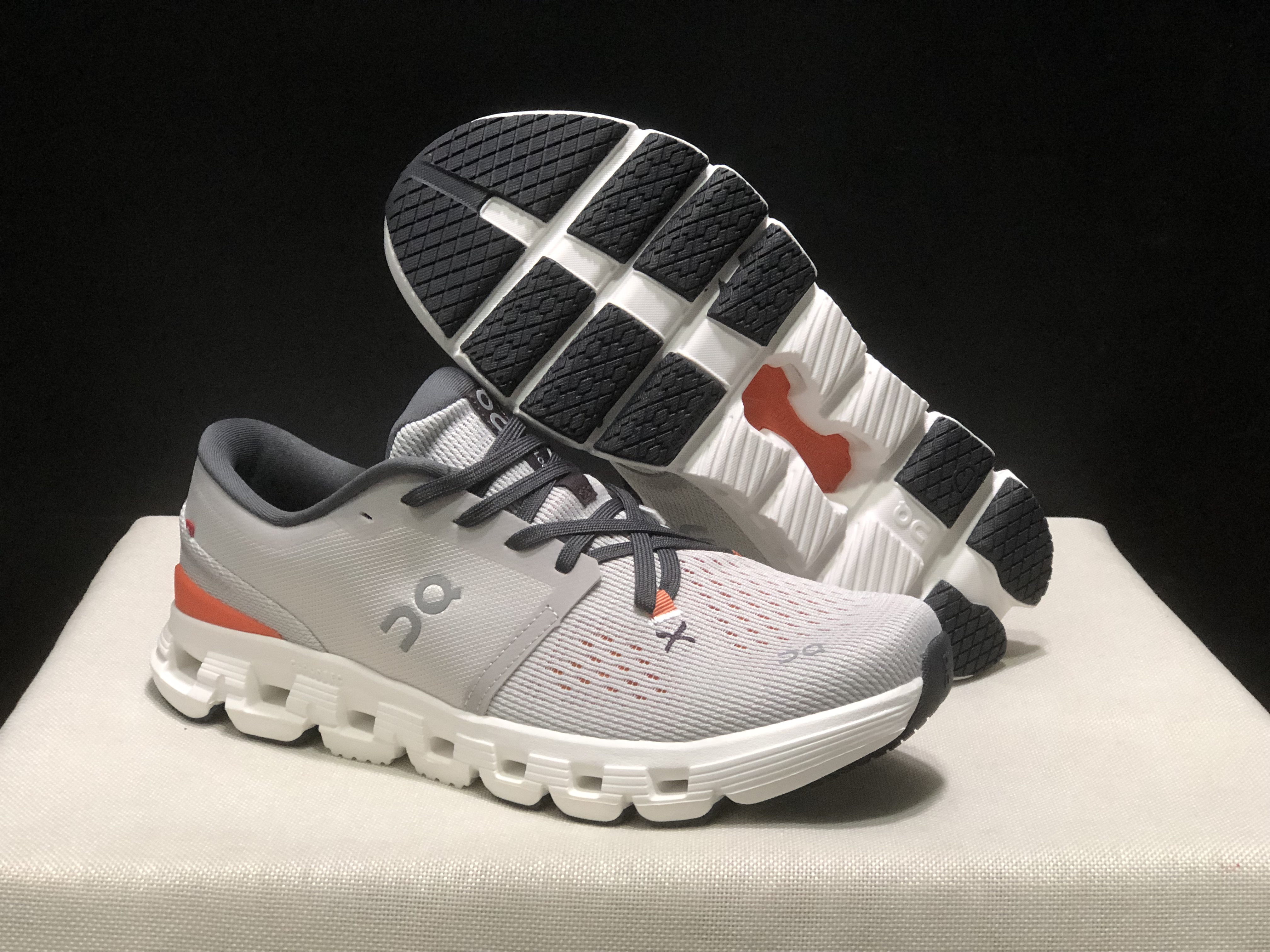 On Running Cloud X4 Comfortable Running Shoes Gray/Flame
