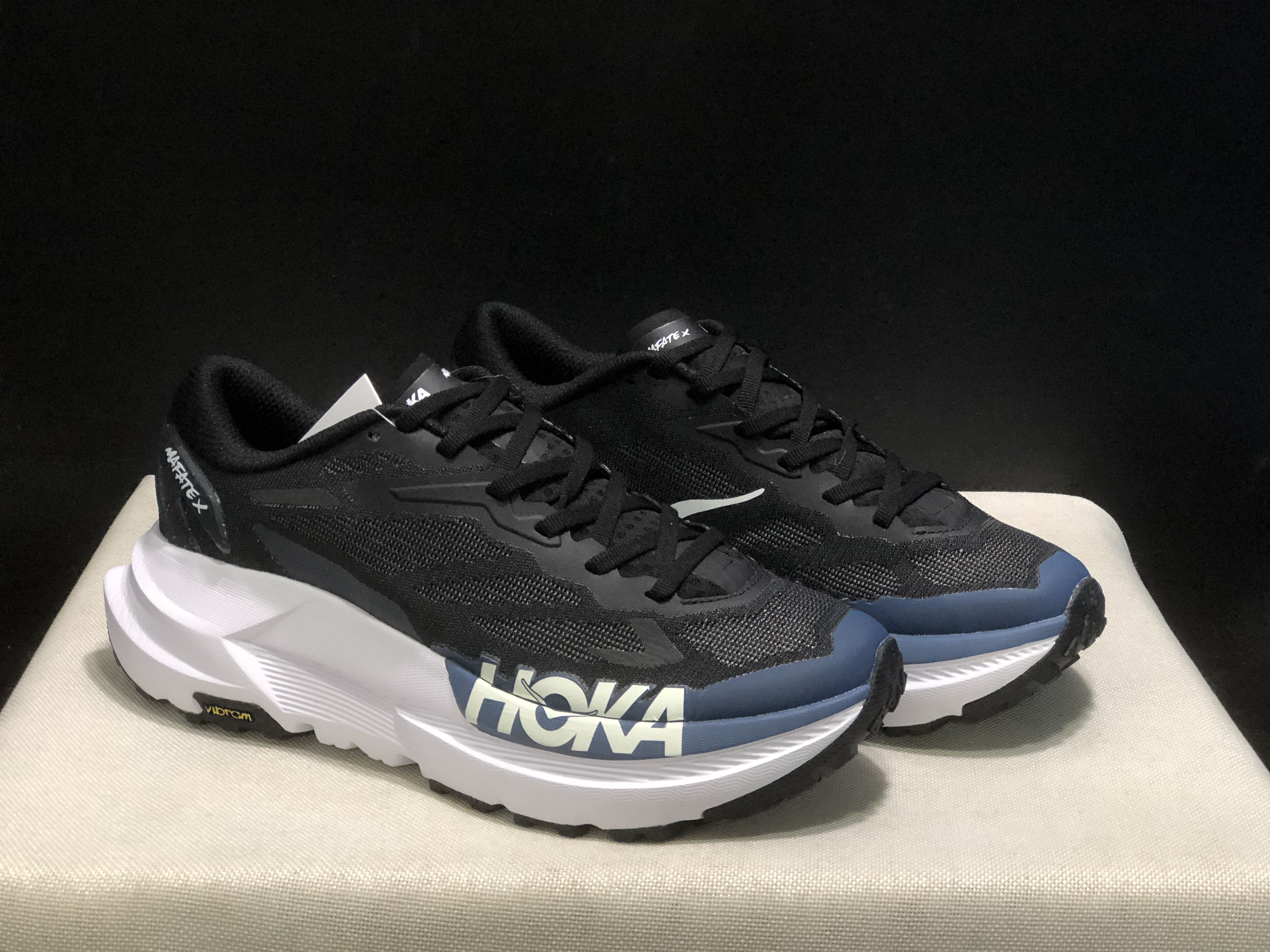 Hoka One One Mafate X Lightweight Fashion Running Shoes Sneakers Black/White