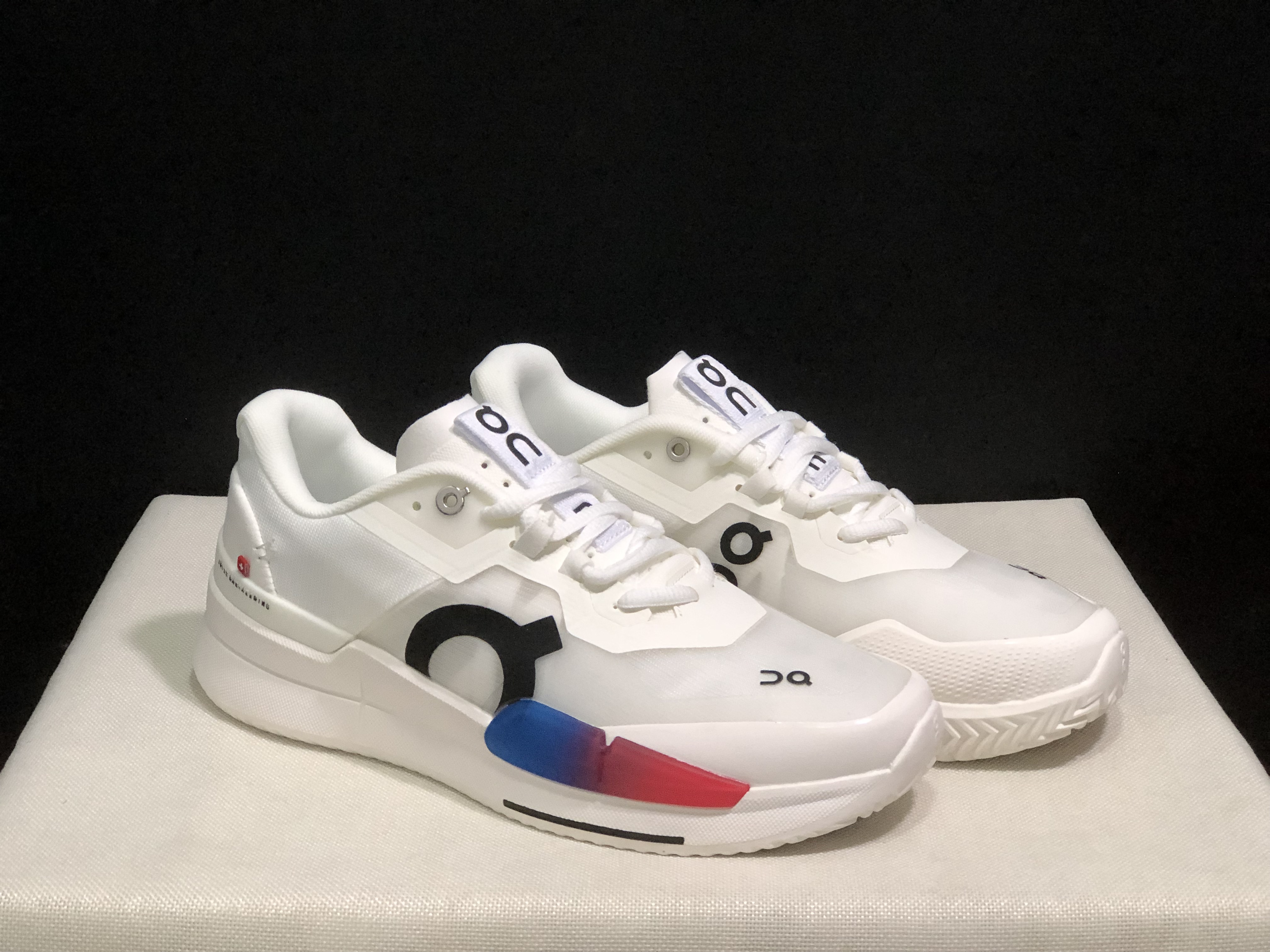 On Running The Roger Pro 2 Breathable Mesh Training Running Shoes Blue/Red/White