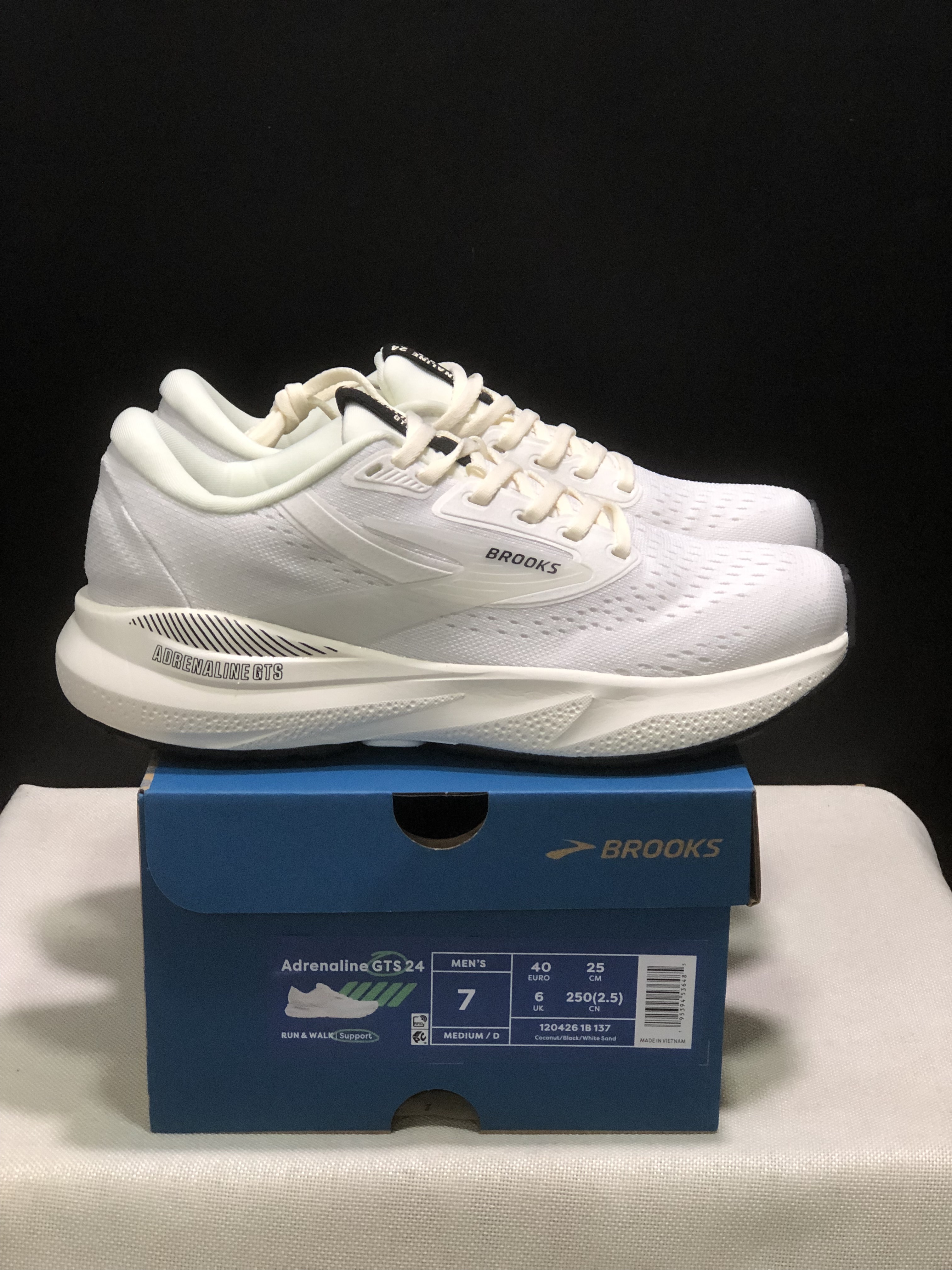 Brooks Adrenaline GTS 24 Casual Running Shoes Coconut/Black/White Sand