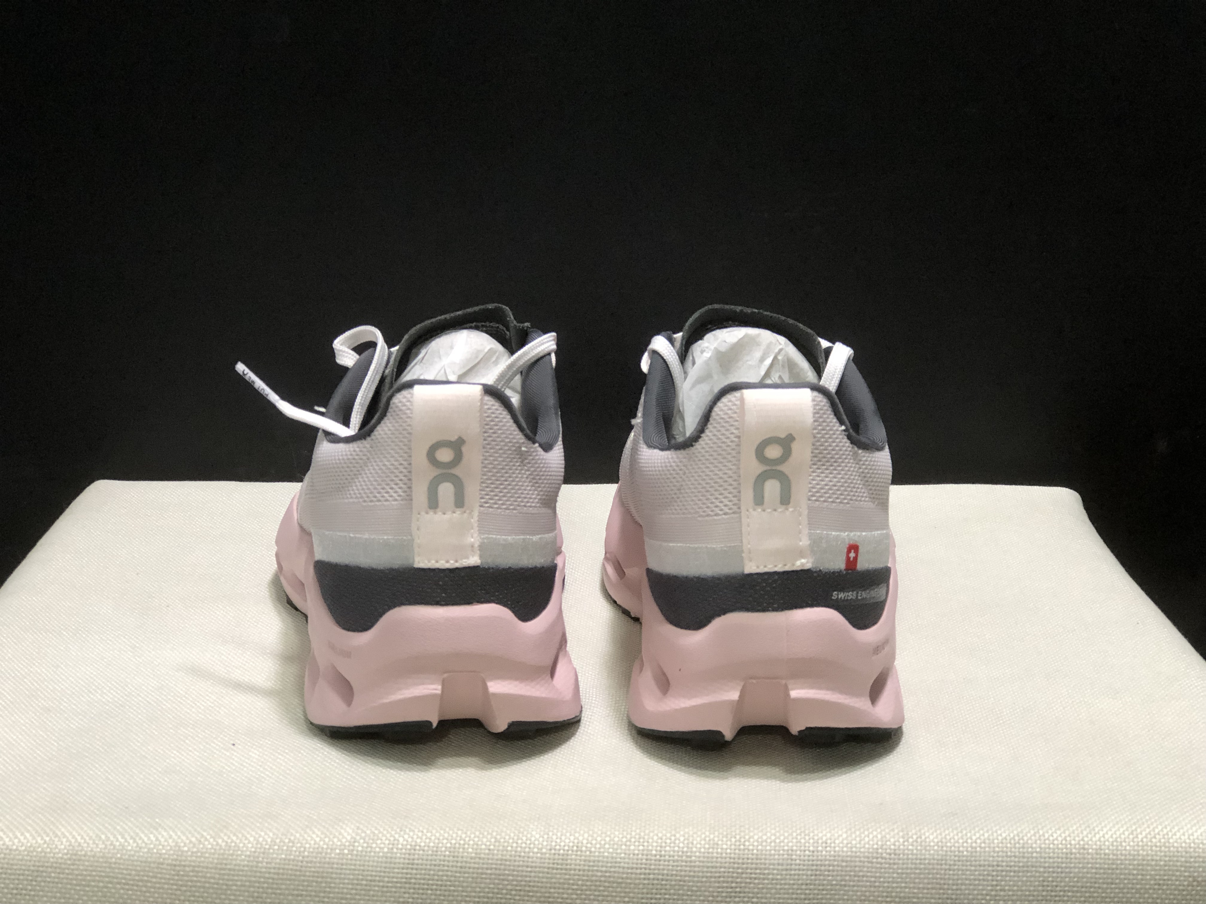 On Running Cloudsurfer 2 Casual Running Shoes Light Grey/Pink