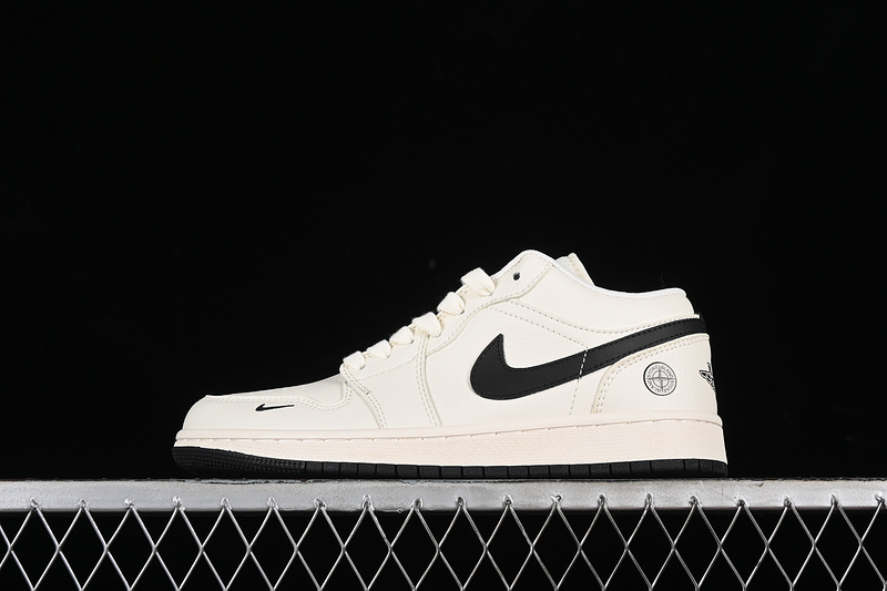 Nike Air Jordan 1 Retro Low Off-White Black Sole White Sneakers