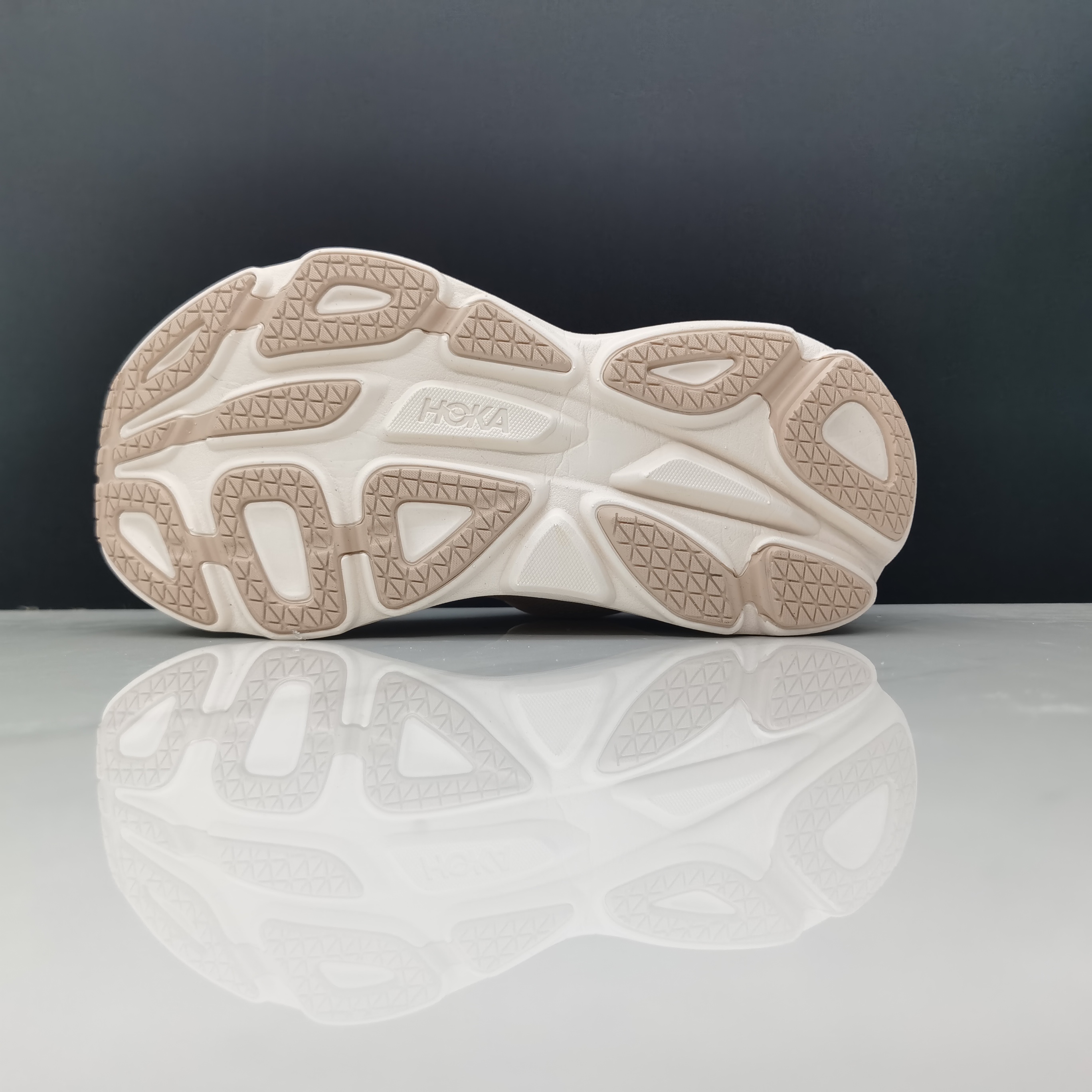 Hoka One One Bondi 8 Breathable Low-top Running Shoes Sneakers Cream