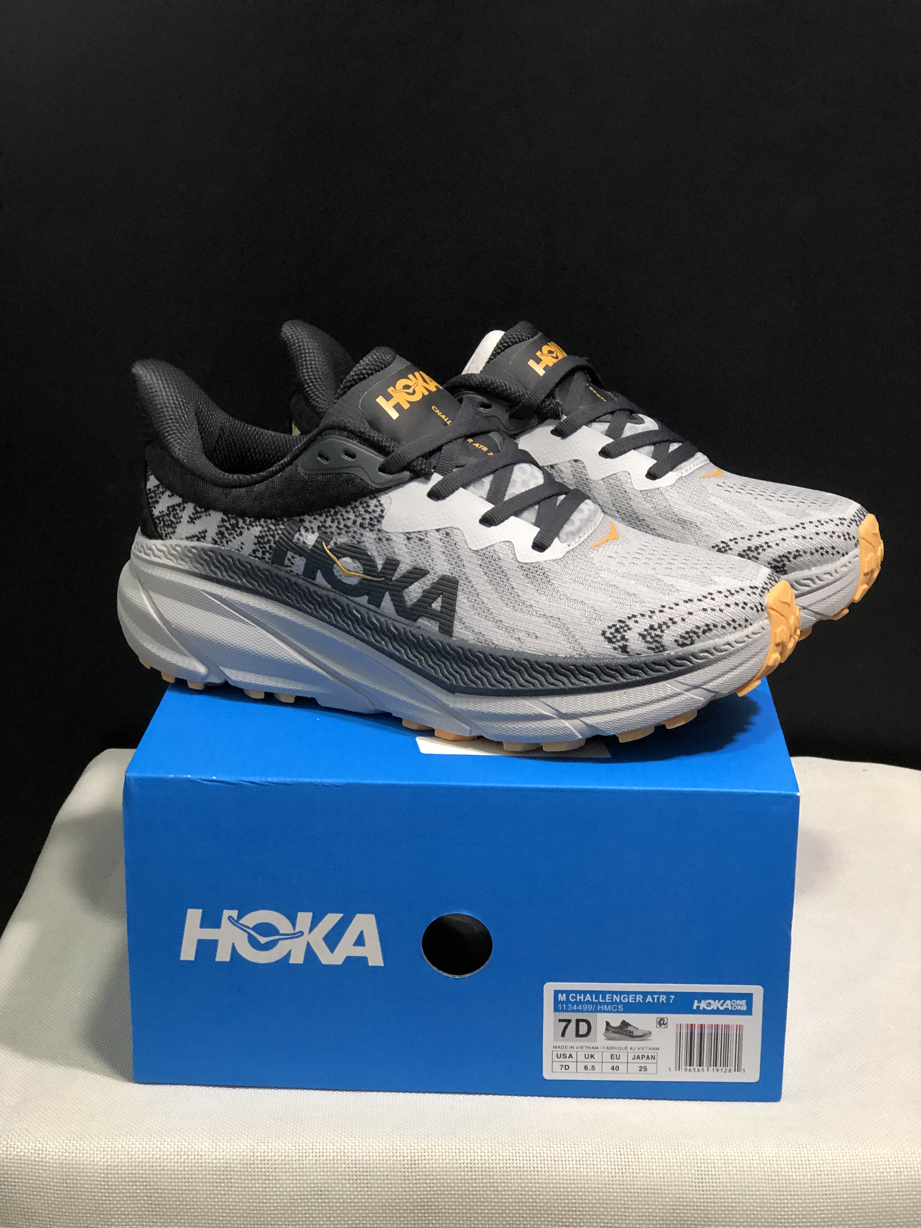 Hoka One One Challenger 7 Shock-absorbing Breathable Running Shoes Sneakers White