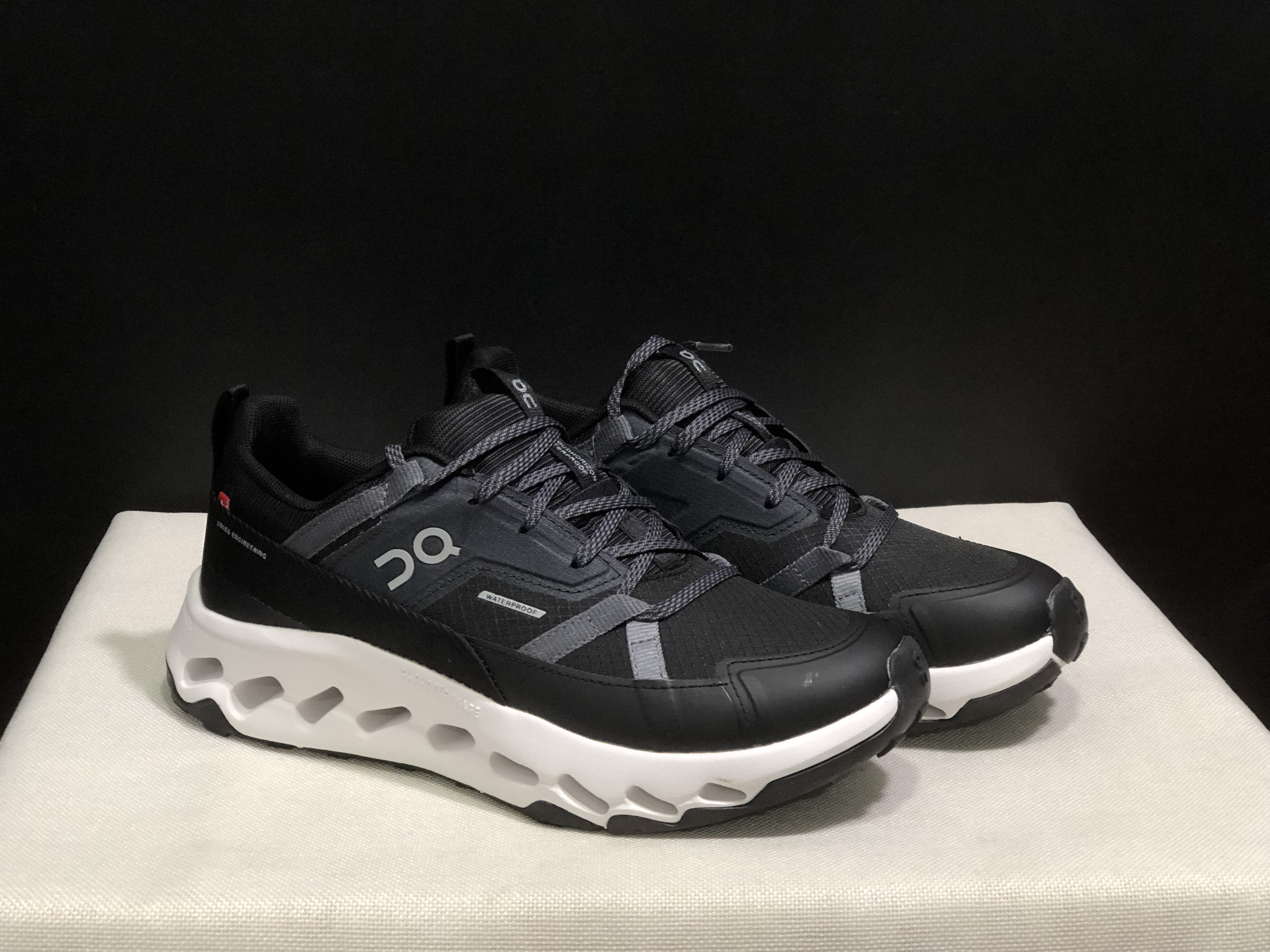 On Running Cloudhorizon Comfortable Hiking Shoes Black/White