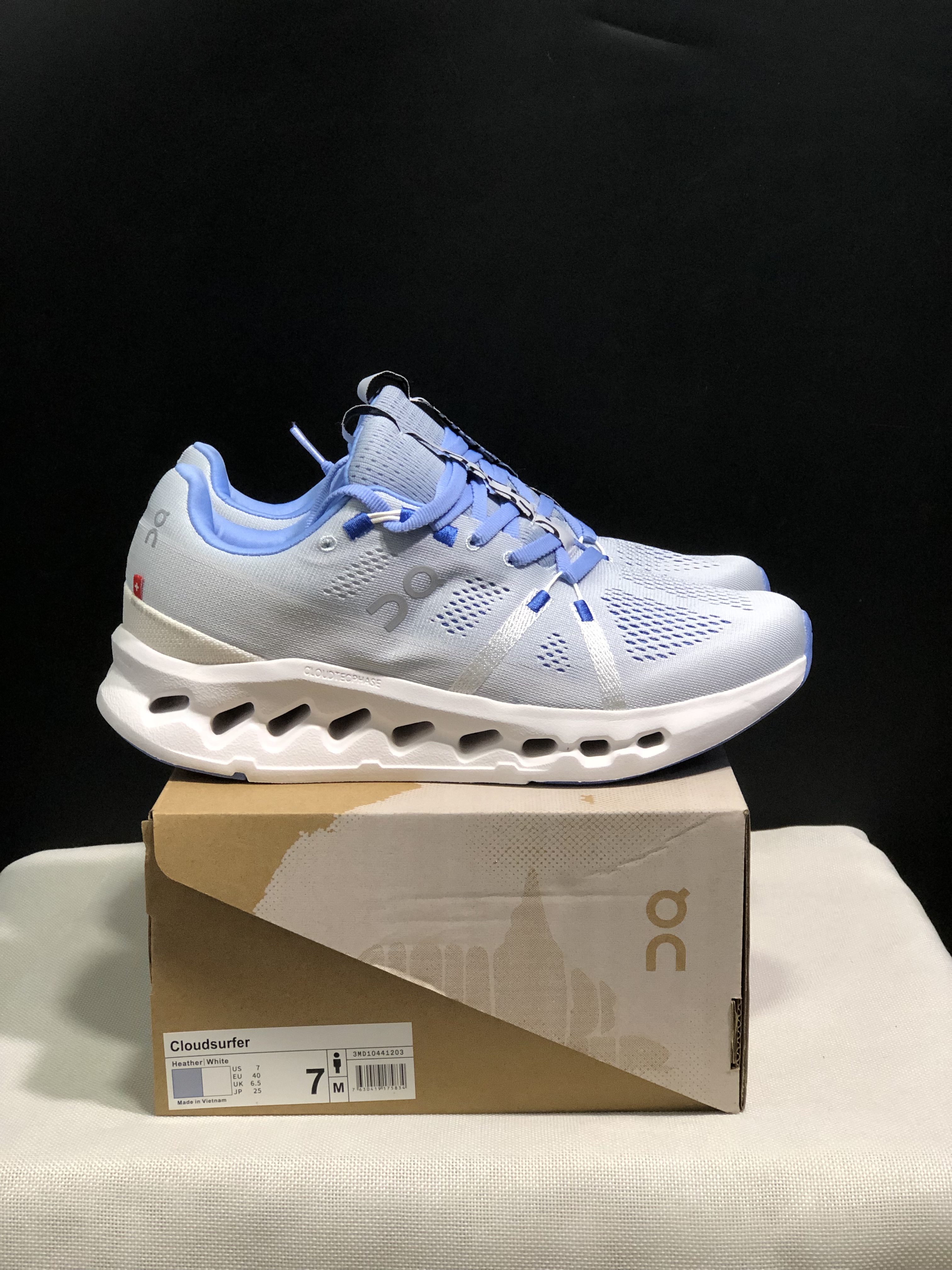 On Running Cloudsurfer Training Anti-Slip Running Shoes Light Blue/White