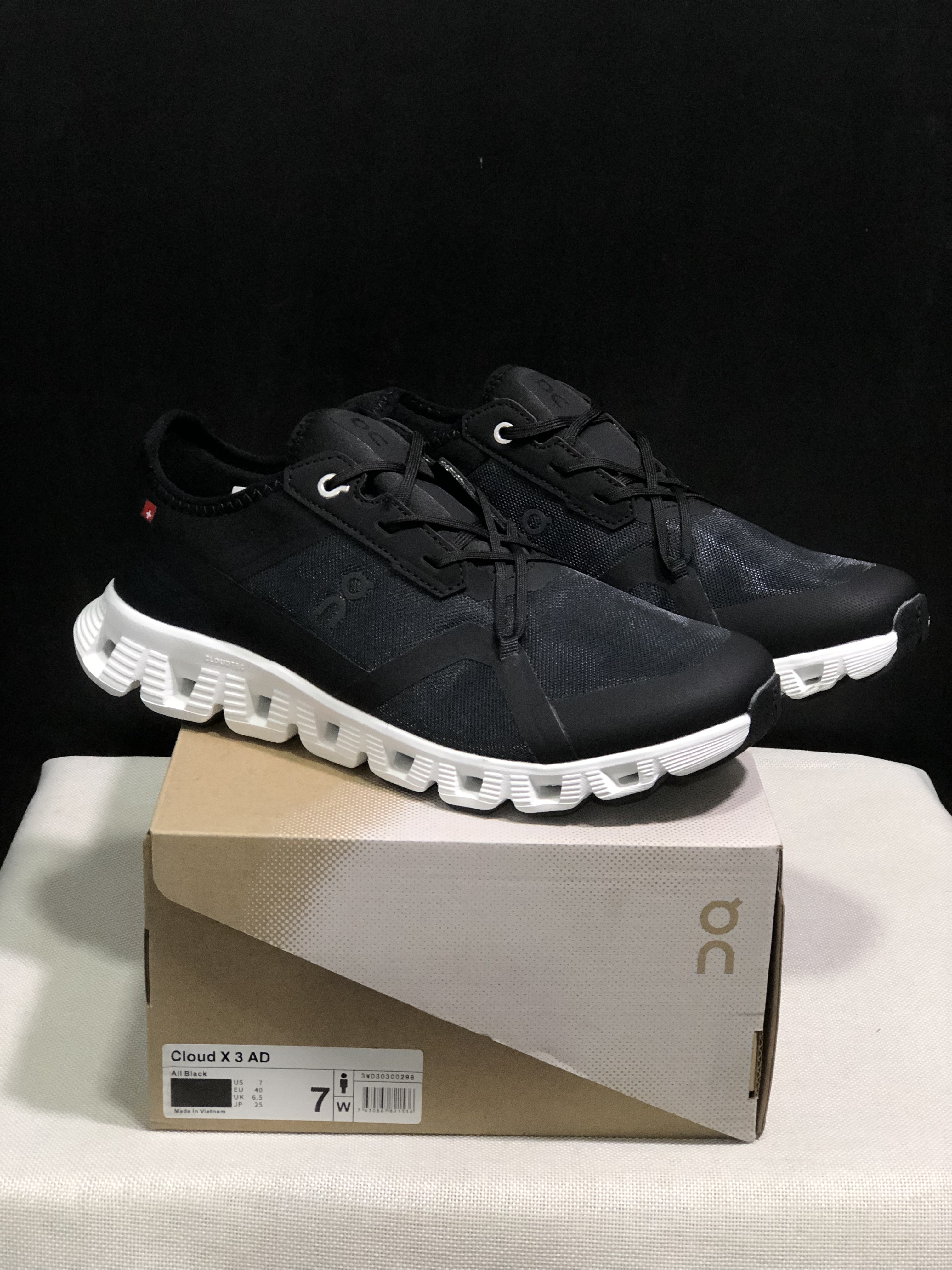 On Running Cloud X 3 AD Comfortable Wear-Resistant Training Shoes Black/White