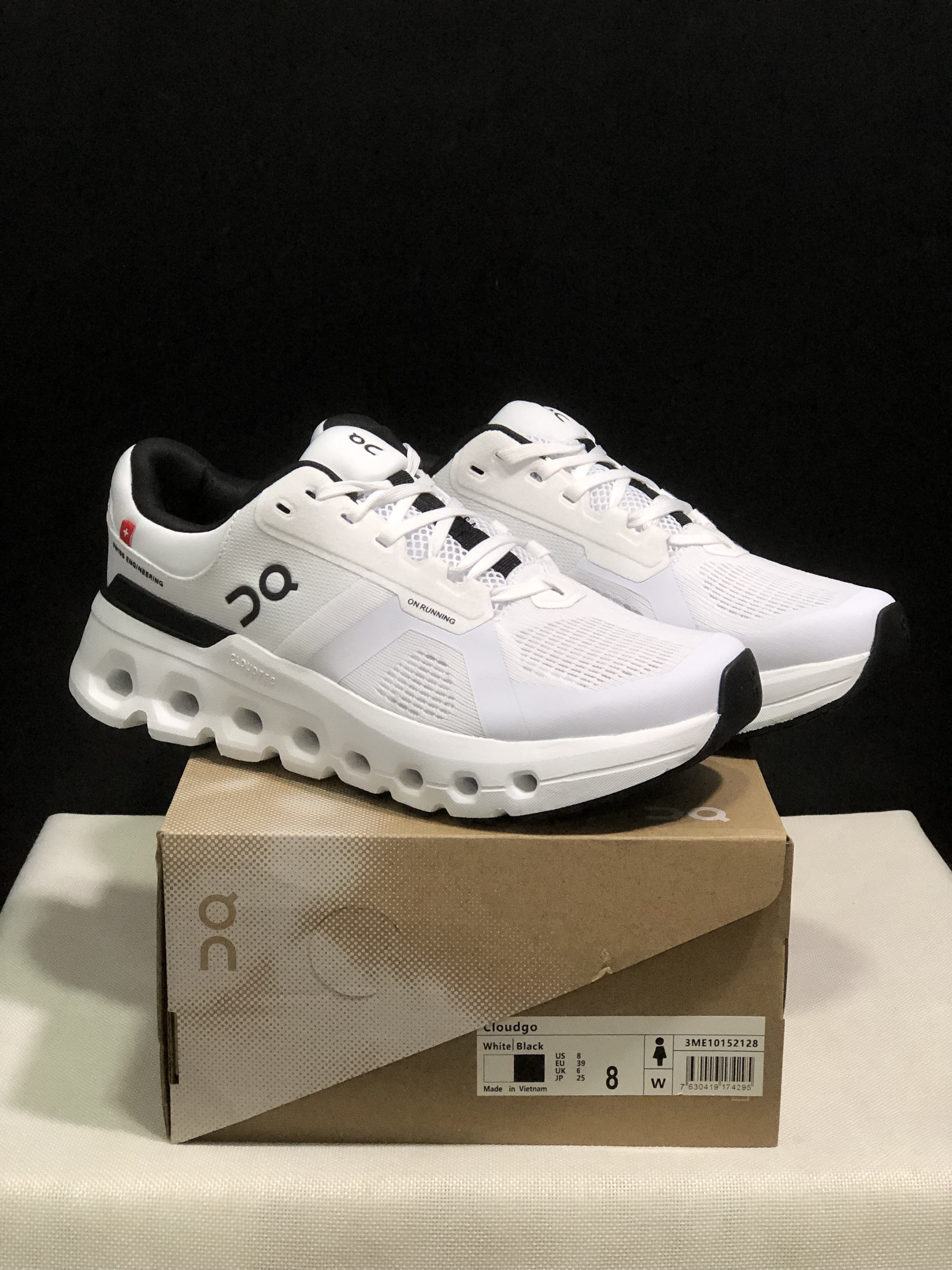 On Running Cloudrunner 2 Mesh Breathable Running Shoes White/Black