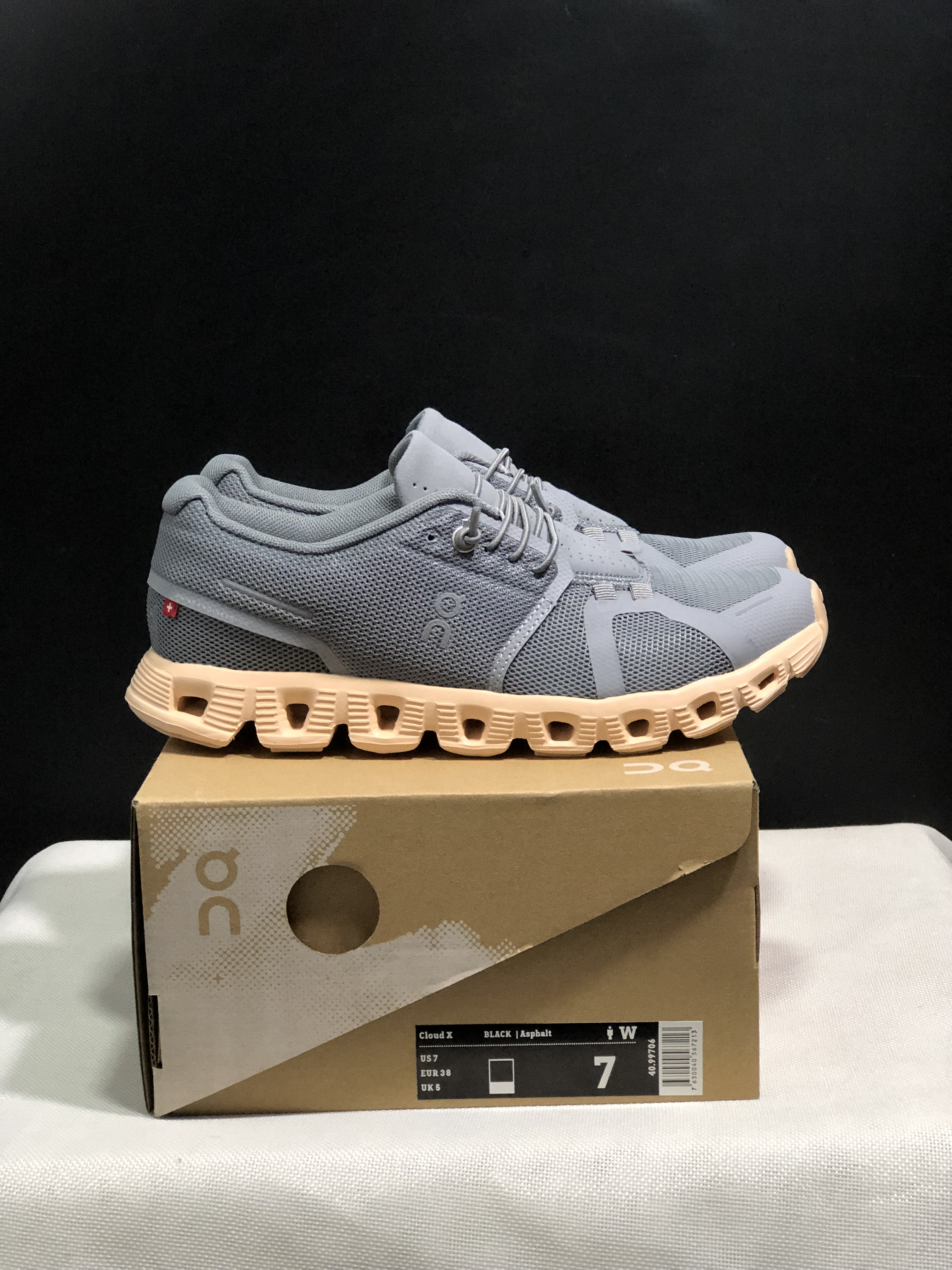 On Running Cloud 5 Lightweight Running Shoes Grey/Flesh Pink