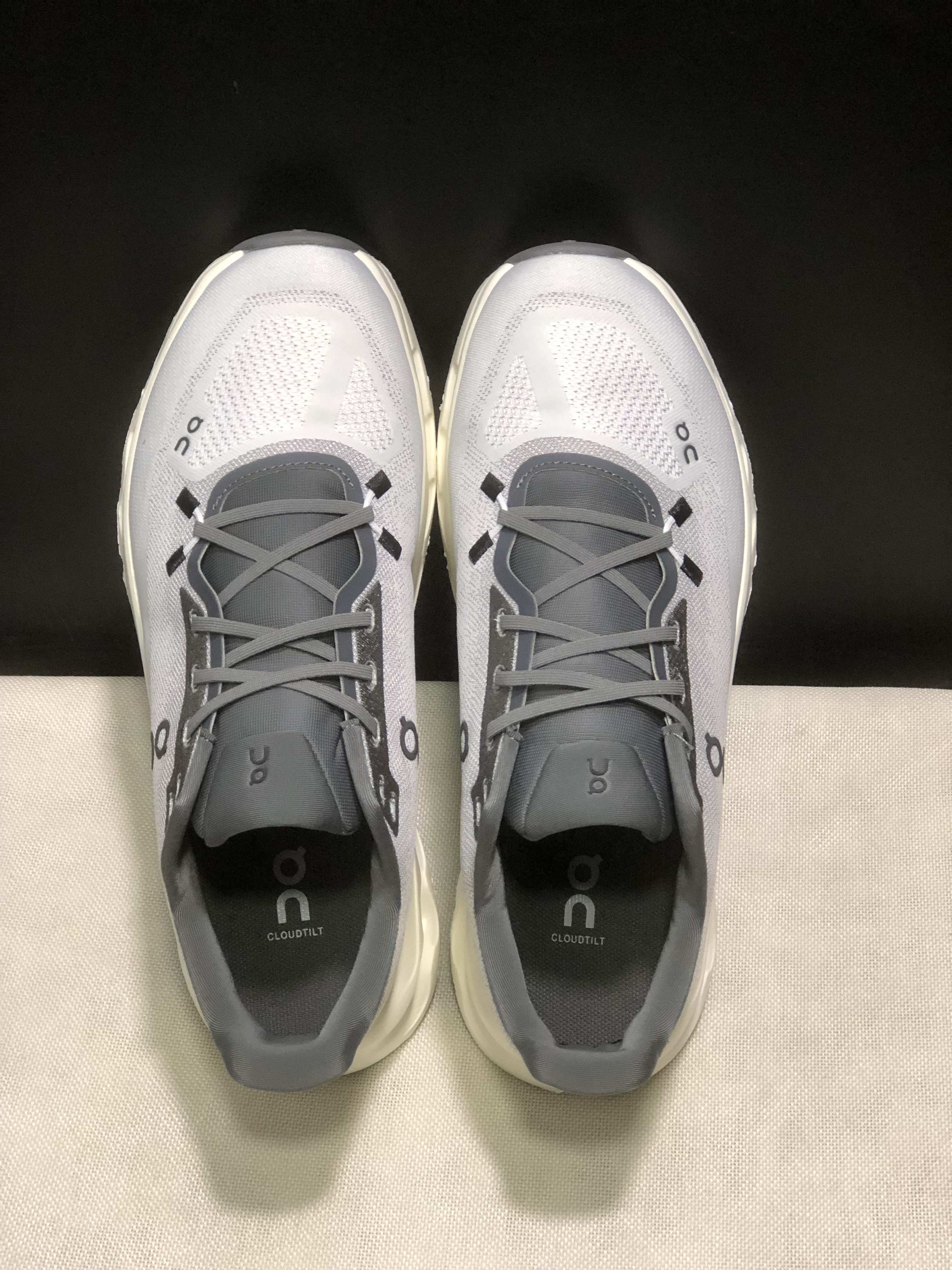 On Running Cloudtilt Durable Casual Life Shoes Ivory/Grey