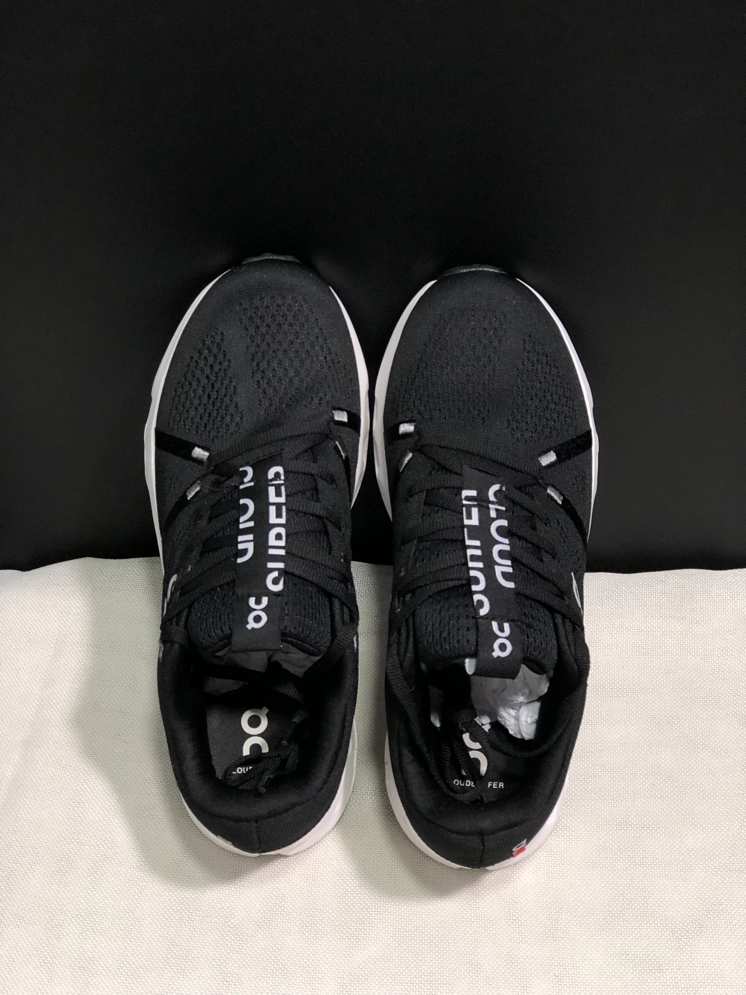 On Running Cloudsurfer Training Anti-Slip Running Shoes Black/White