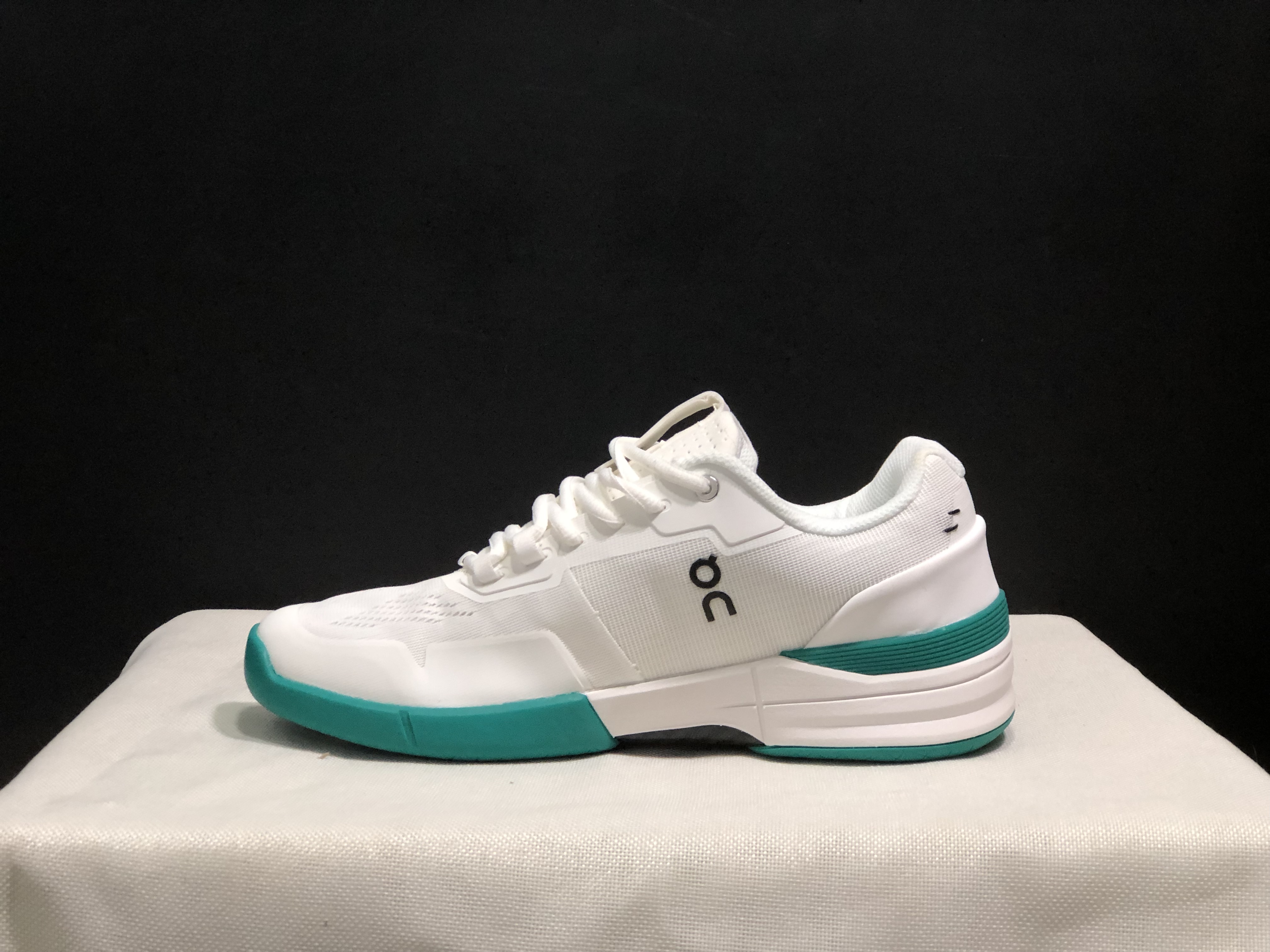 On Running The Roger Rro Durable And Breathable Tennis Shoes White/Mint Green