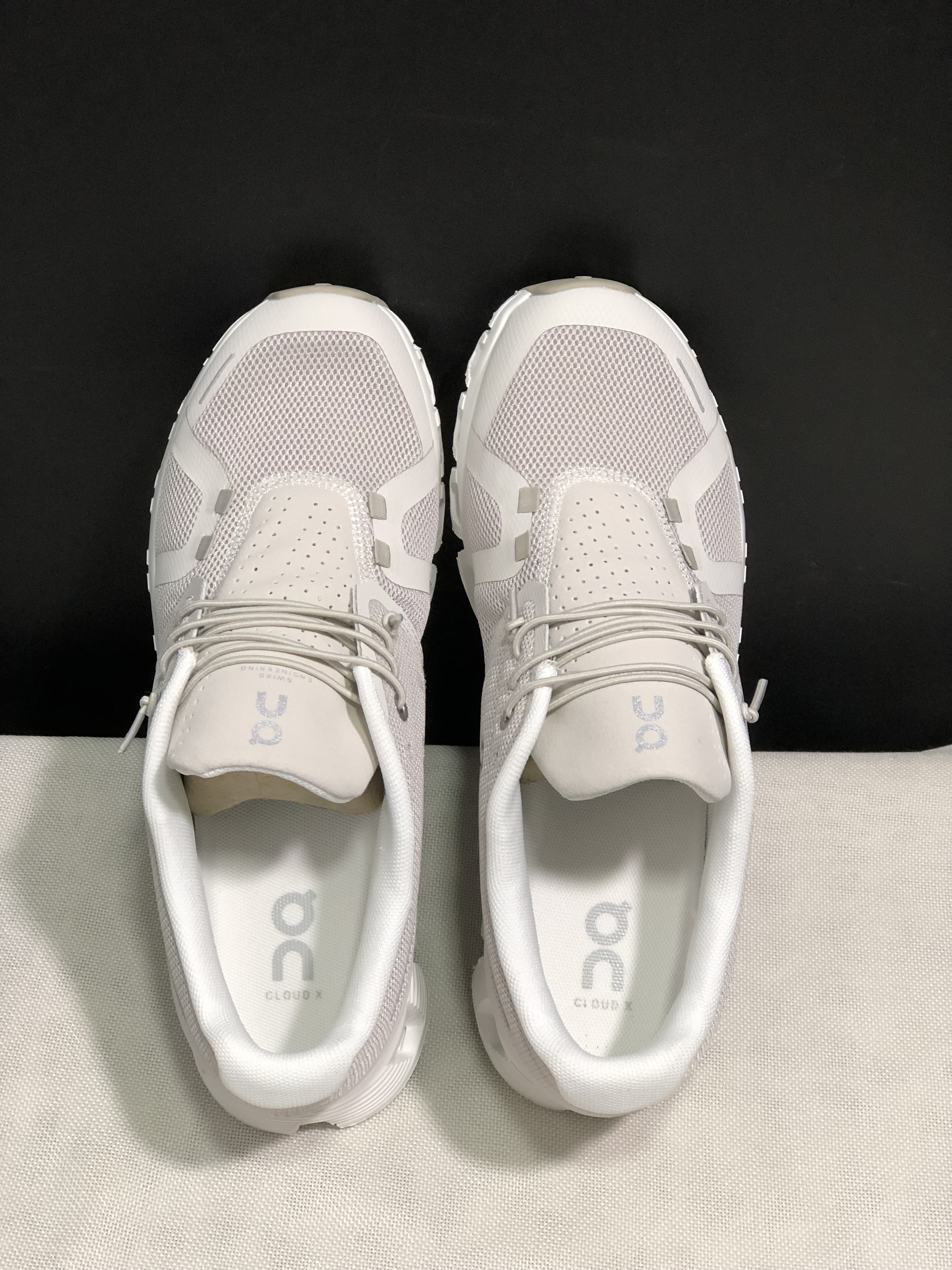 On Running Cloud 5 Lightweight Running Shoes Light Khaki