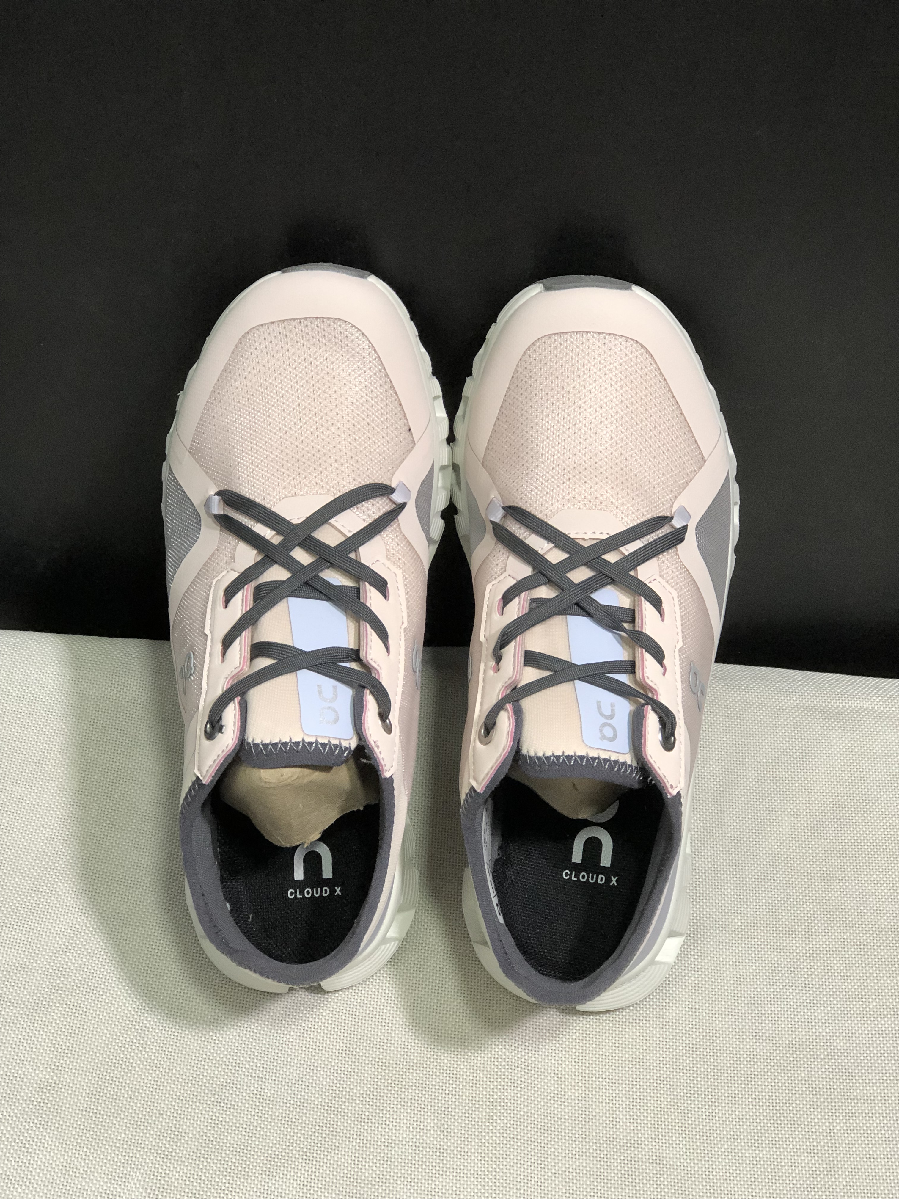 On Running Cloud X 3 AD Comfortable Wear-Resistant Training Shoes Shell/Powder