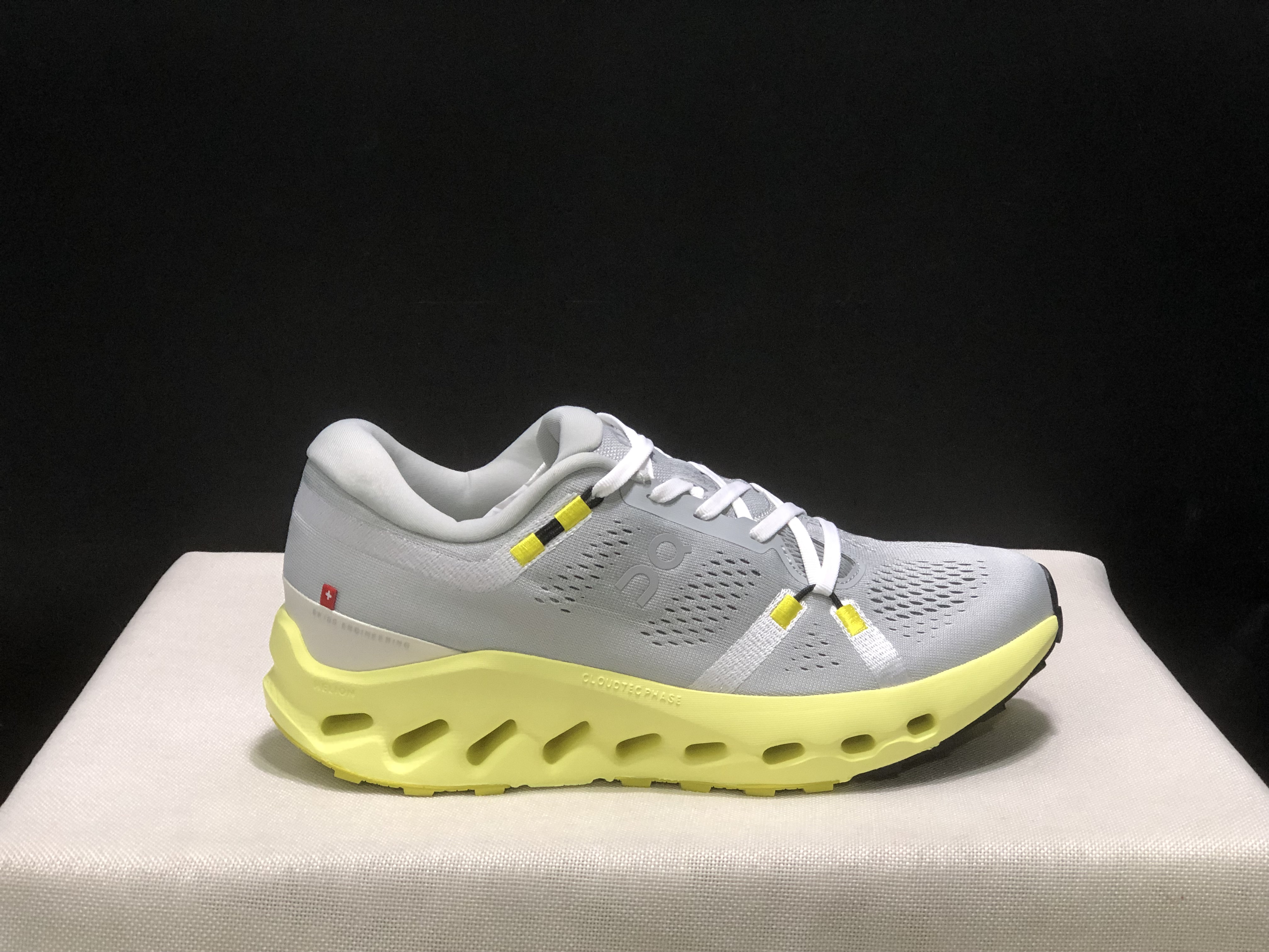 On Running Cloudsurfer 2 Casual Running Shoes Glacier Grey/Yellow