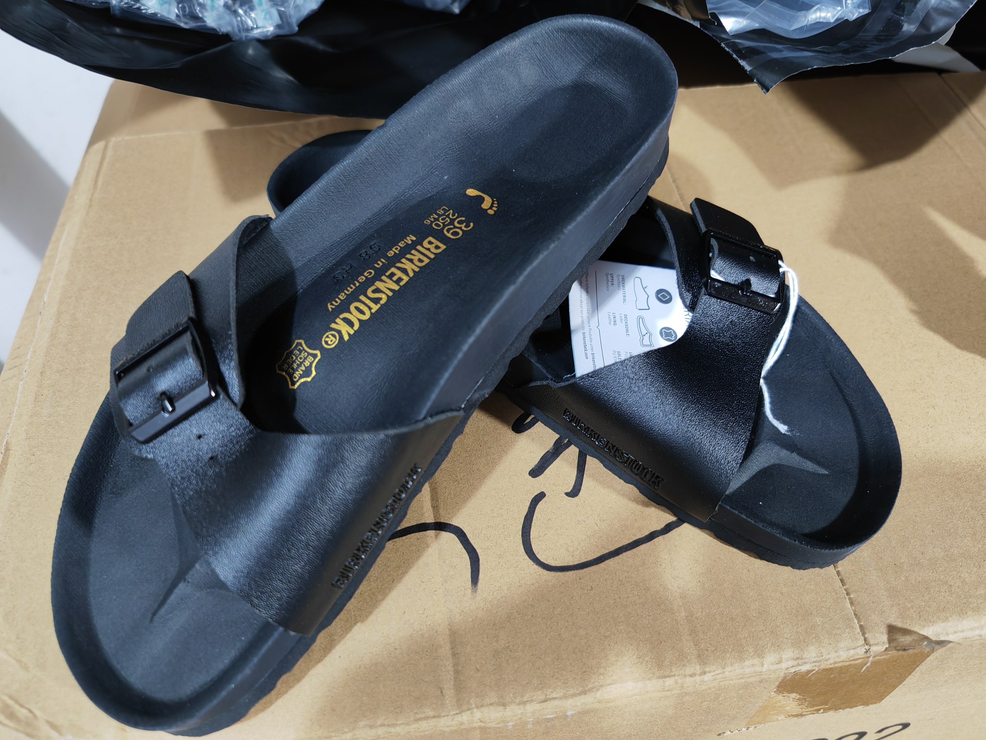 Birkenstock Single Button Pure Black Matte Leather Slippers