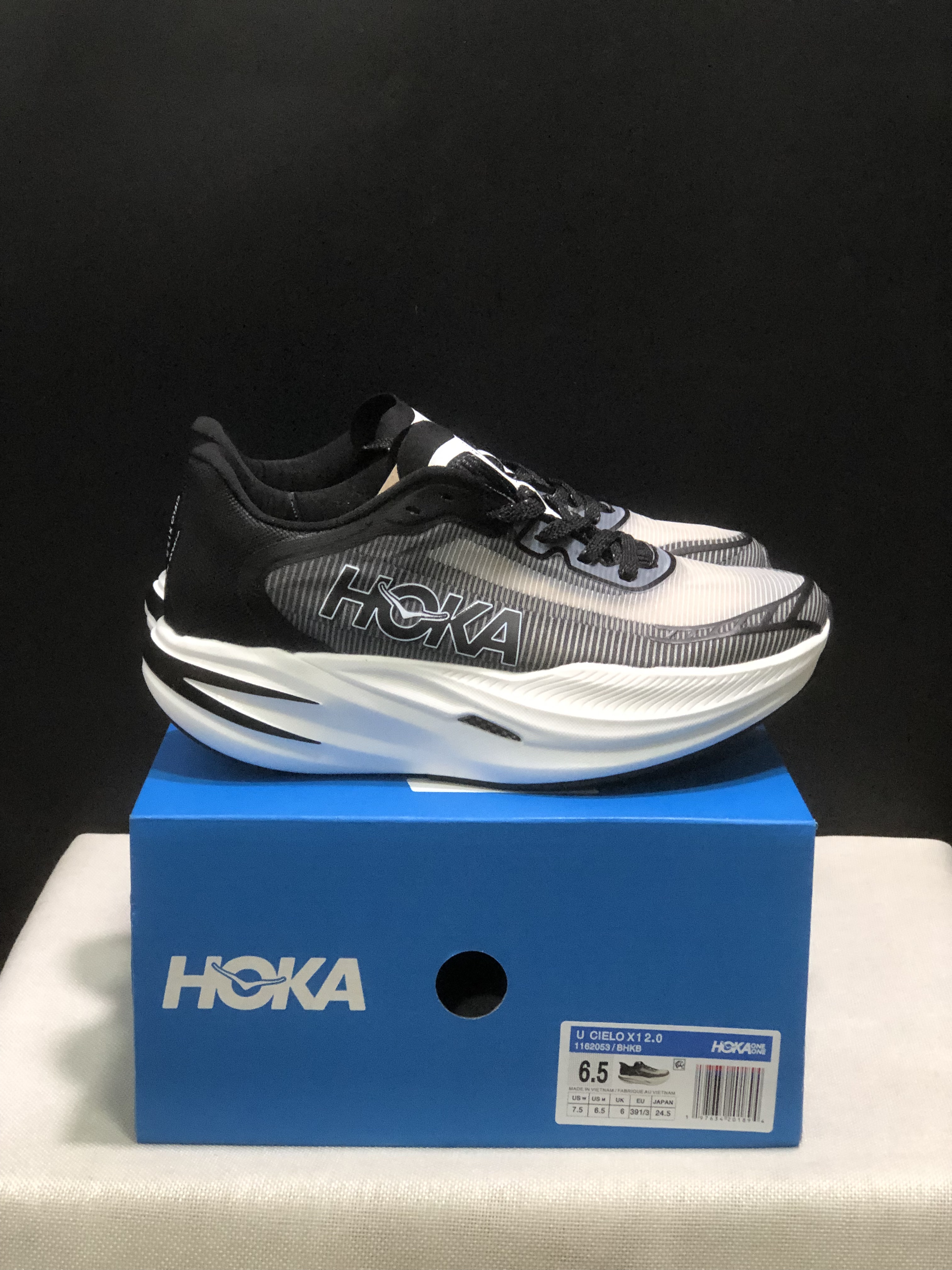Hoka One One Cielo X1 2.0 Low-top Running Shoes Sneakers White/Black