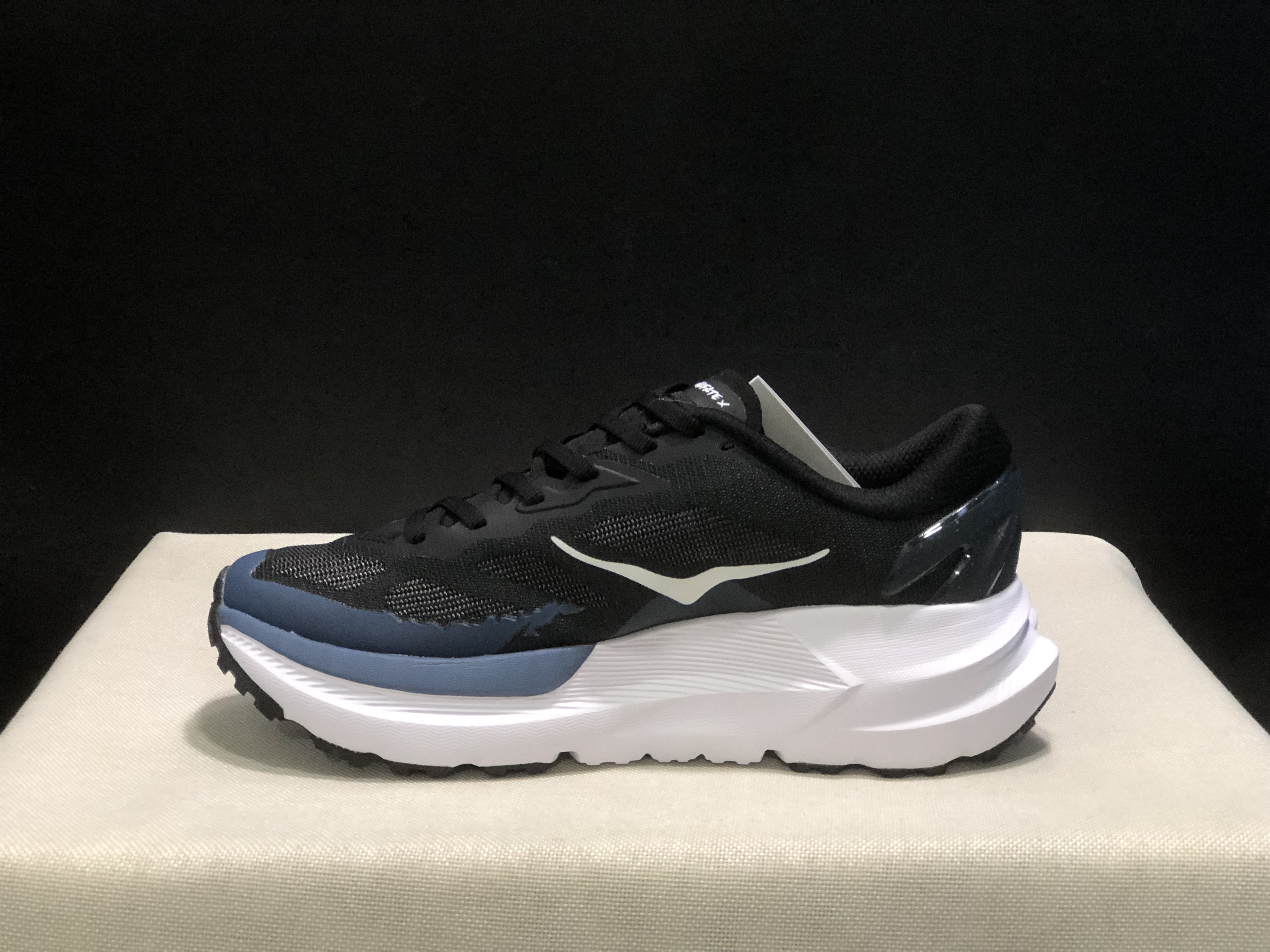 Hoka One One Mafate X Lightweight Fashion Running Shoes Sneakers Black/White