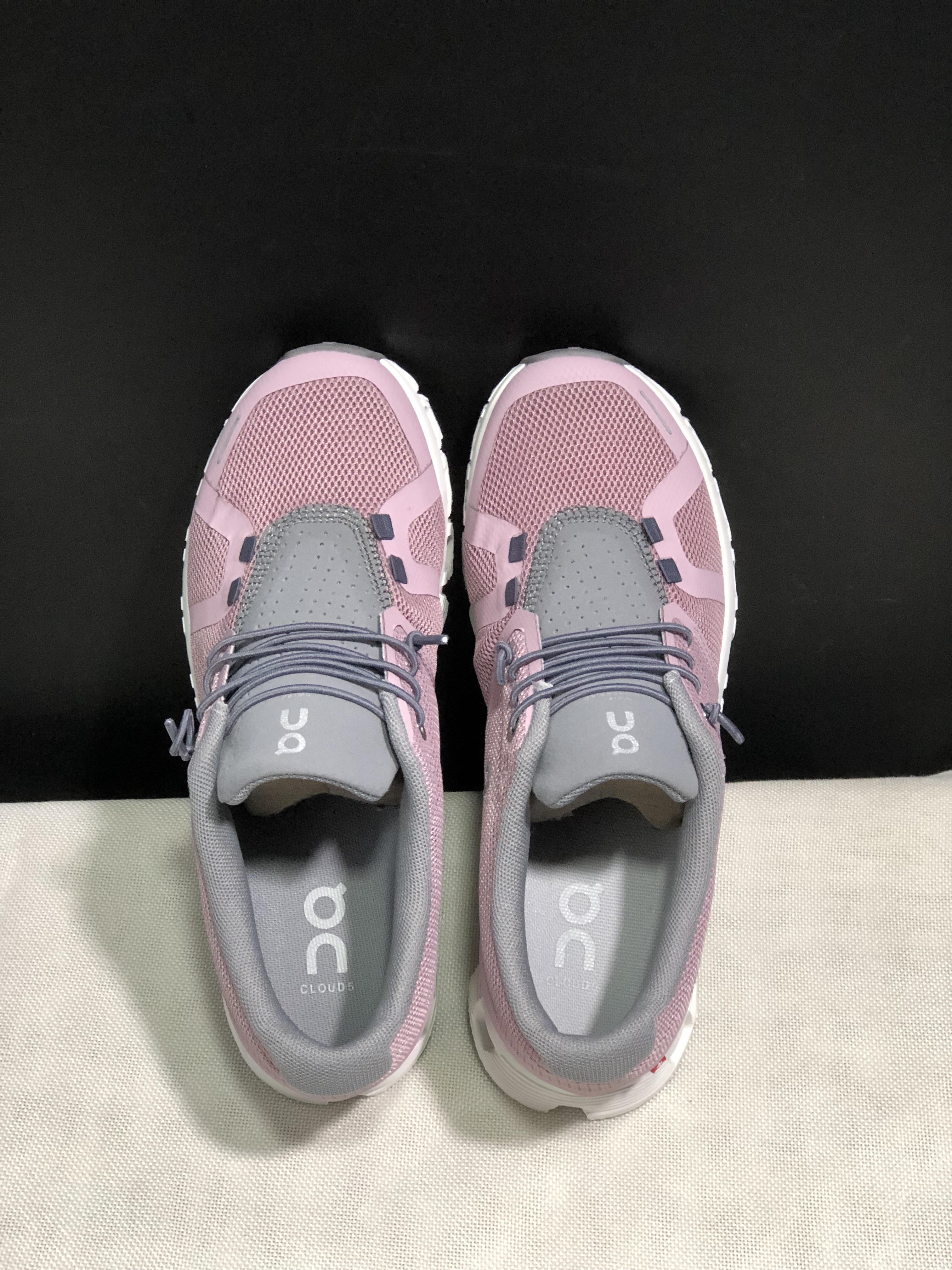 On Running Cloud 5 Lightweight Running Shoes Purple